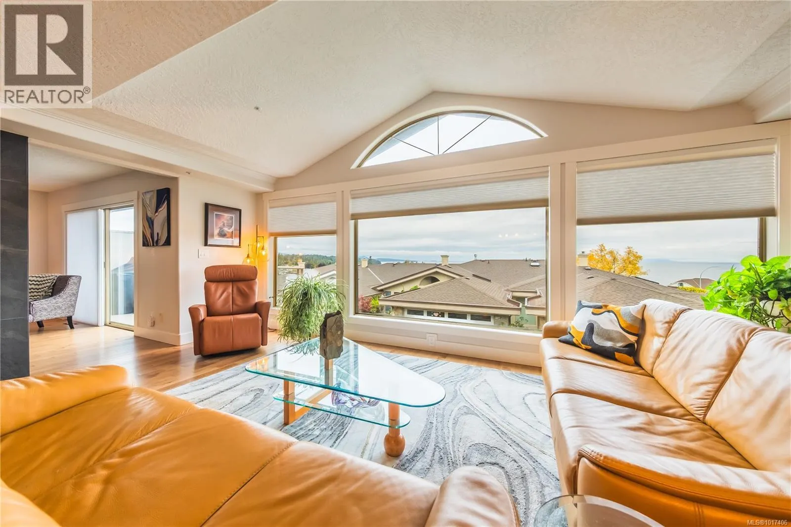 9 4991 Bella Vista Cres