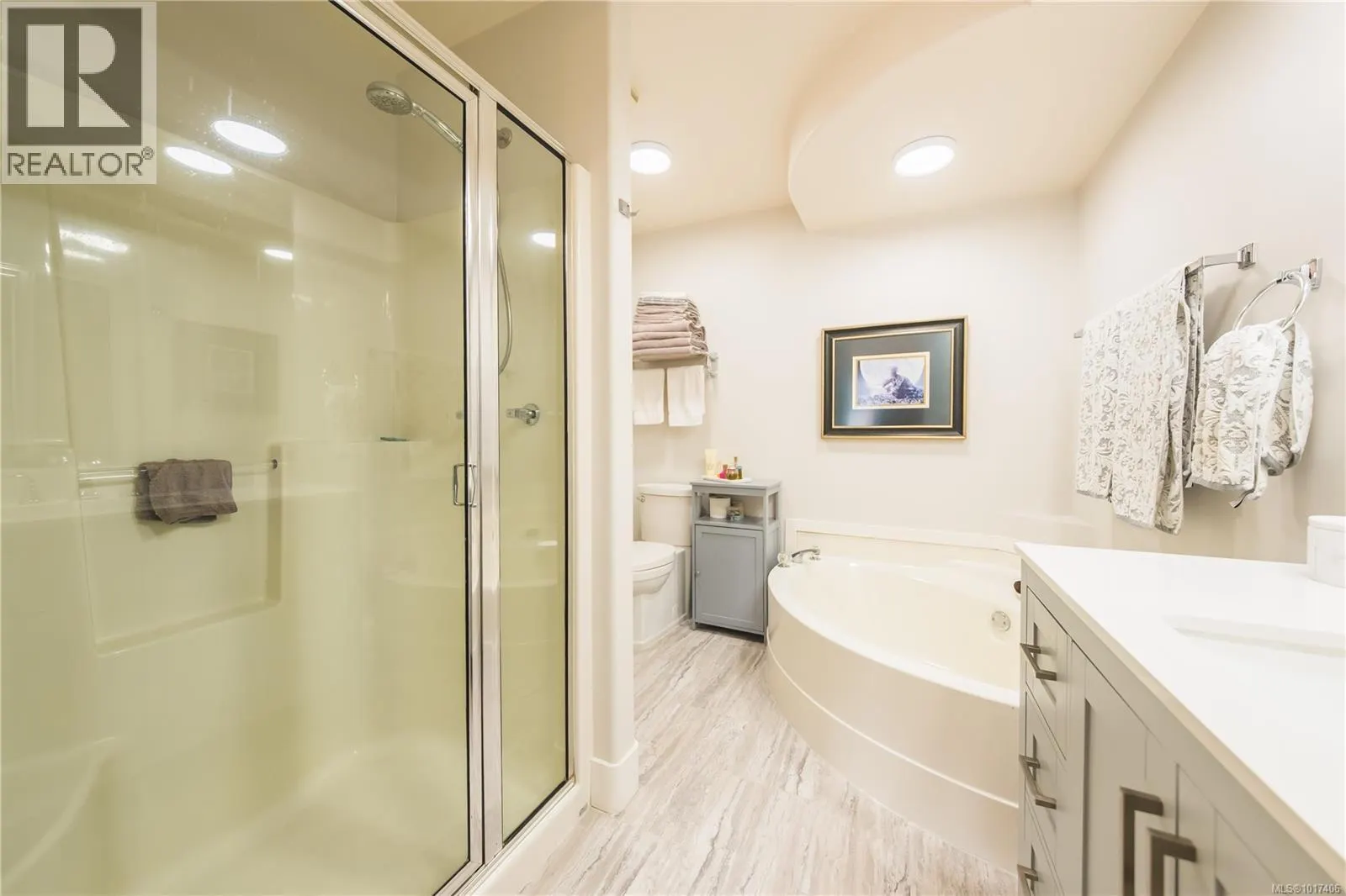 9 4991 Bella Vista Cres