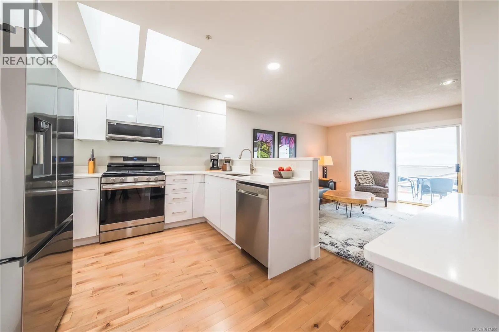 9 4991 Bella Vista Cres