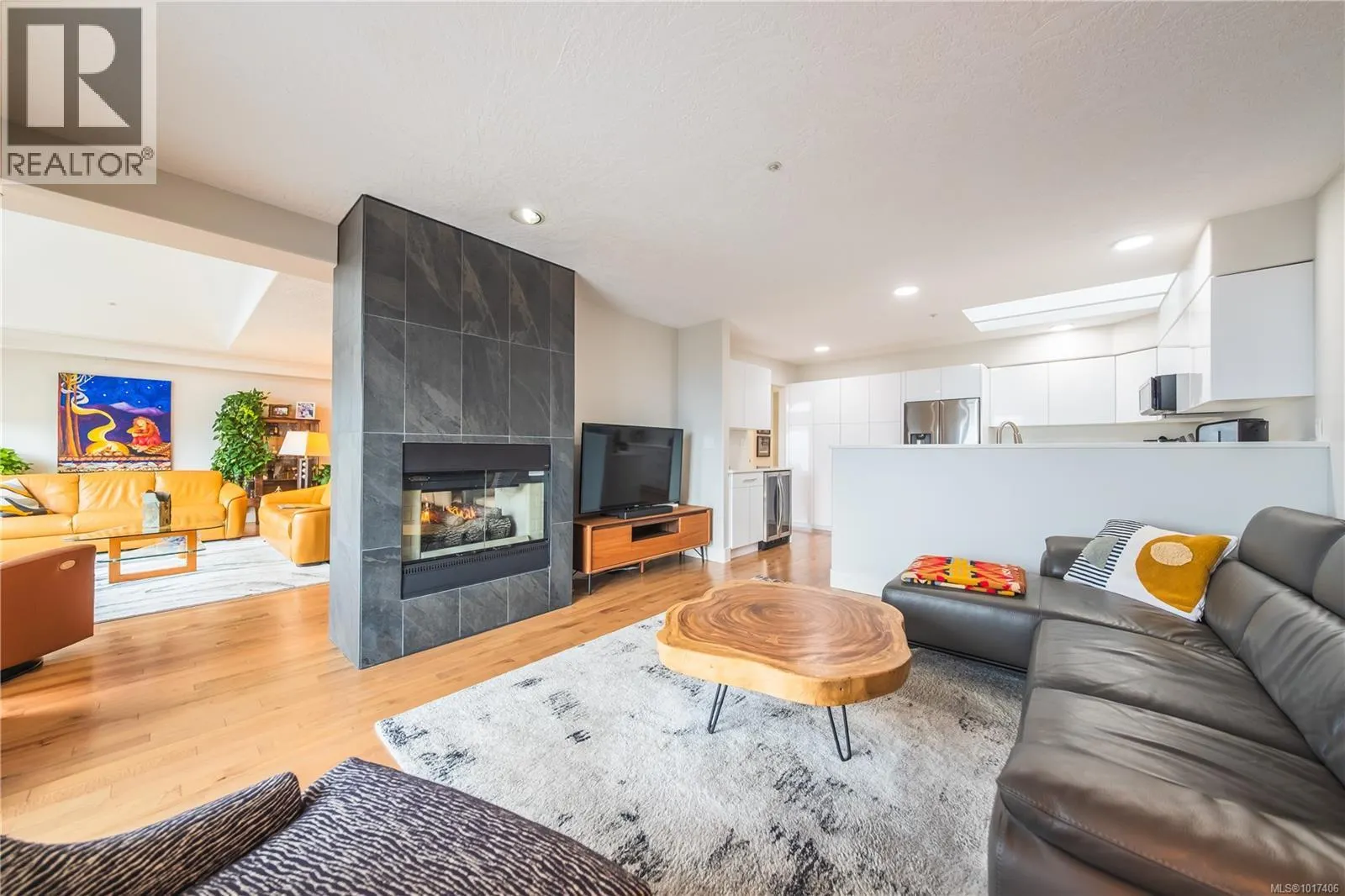 9 4991 Bella Vista Cres
