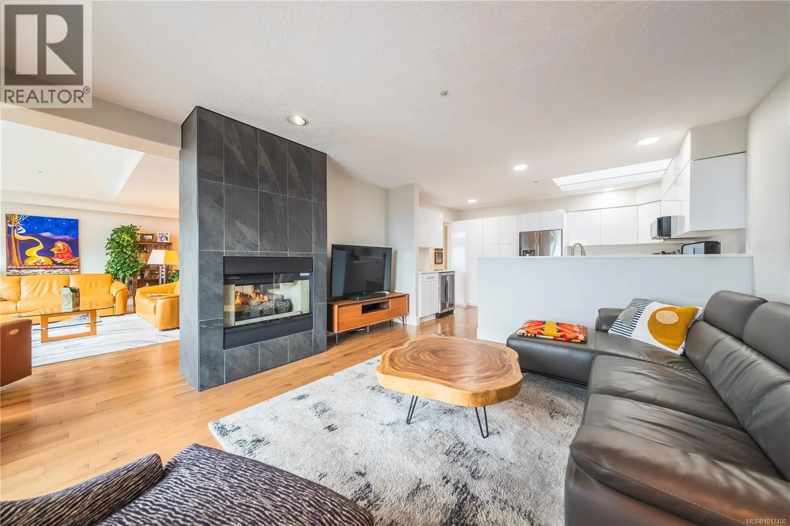 9 4991 Bella Vista Cres