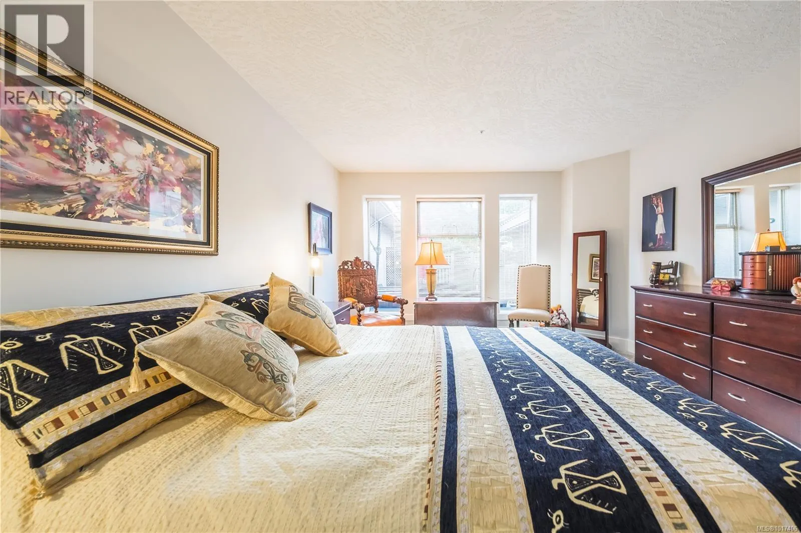 9 4991 Bella Vista Cres