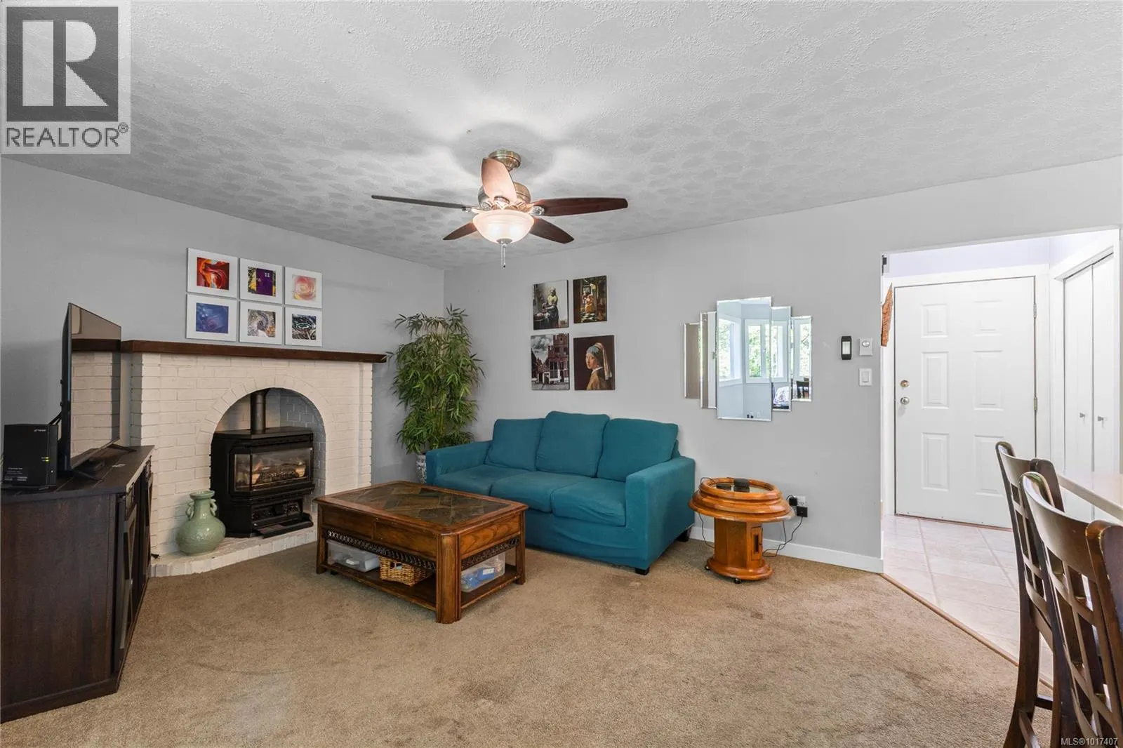 1692 Meadowbrook Dr