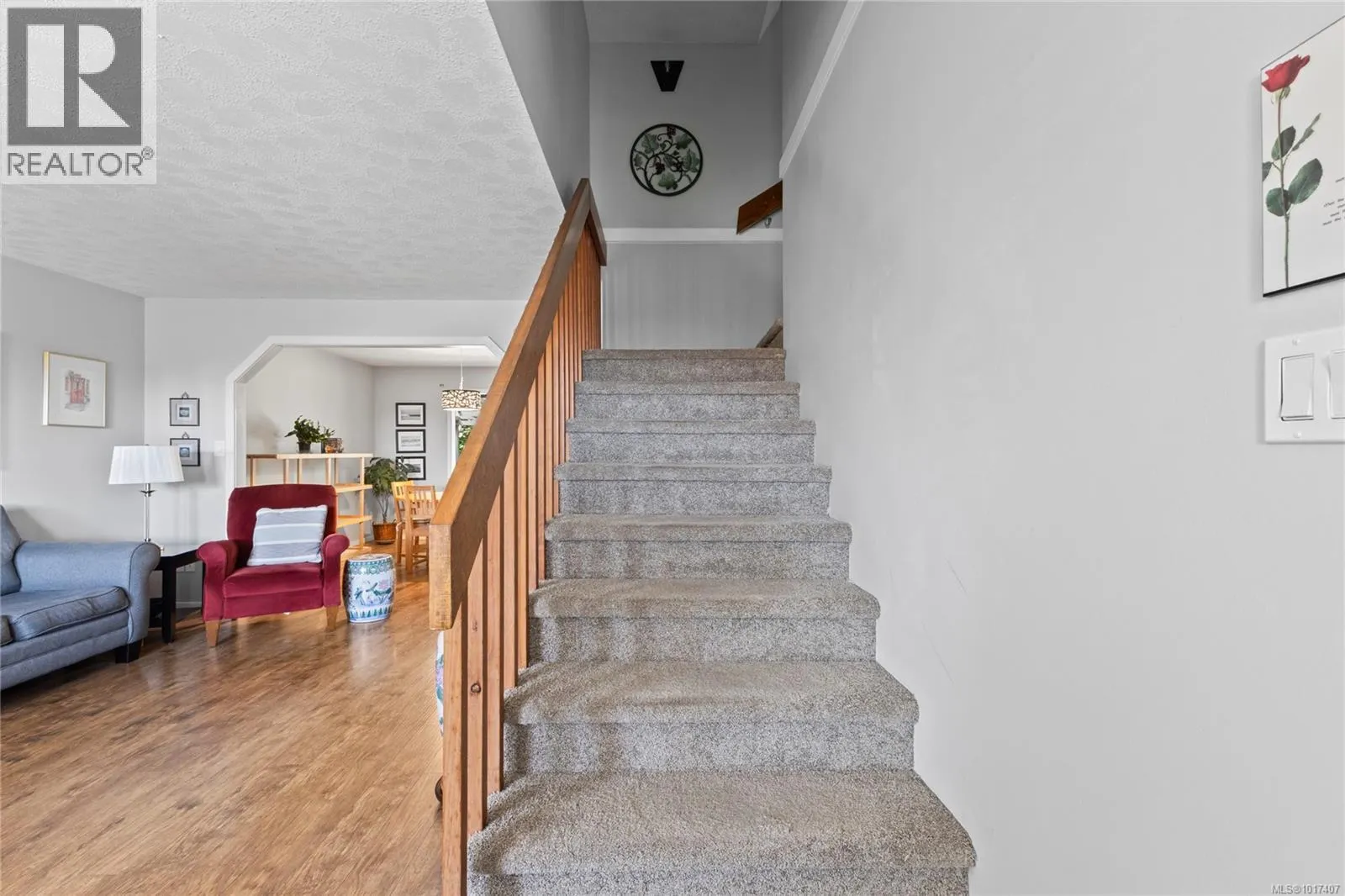 1692 Meadowbrook Dr