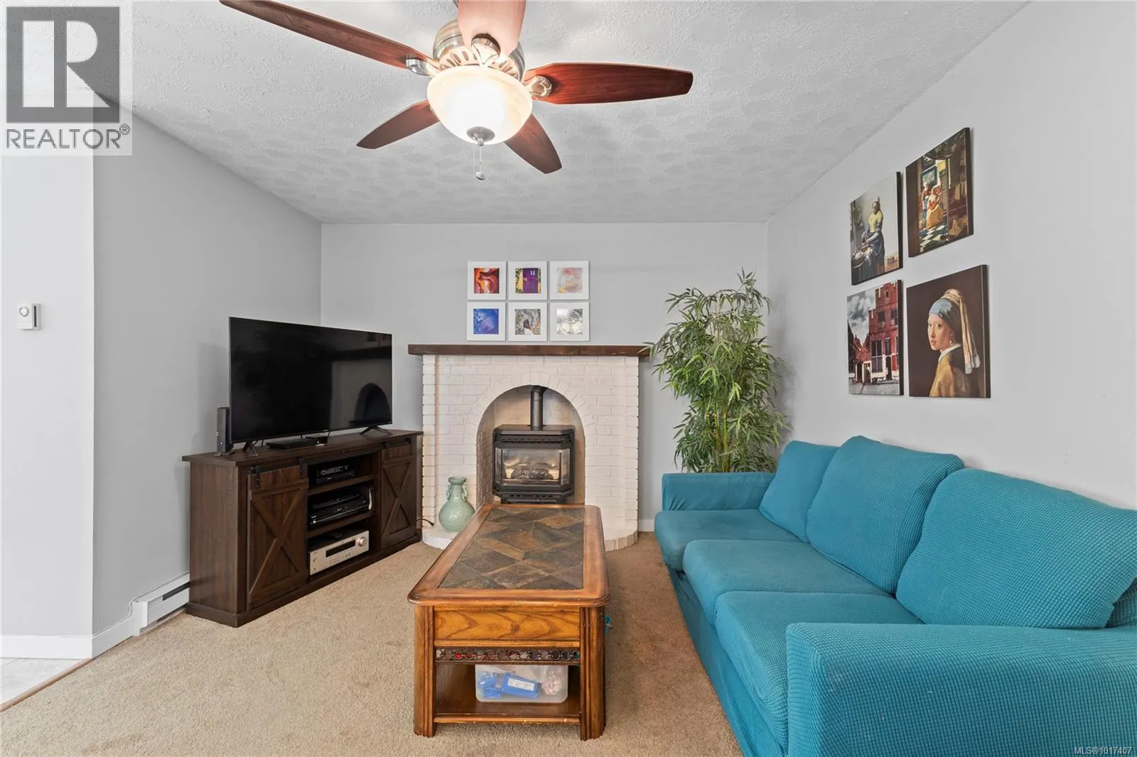 1692 Meadowbrook Dr