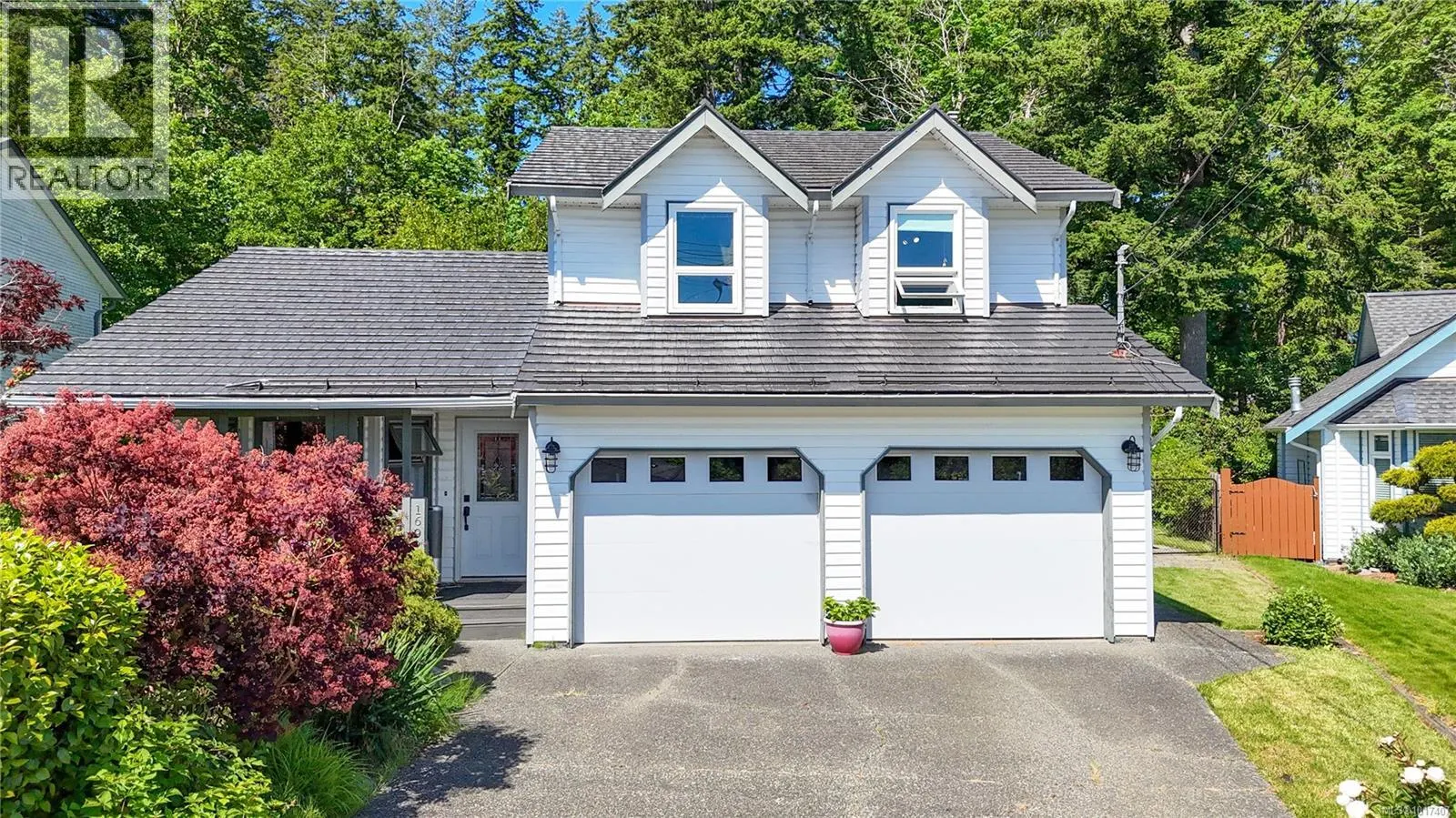 1692 Meadowbrook Dr