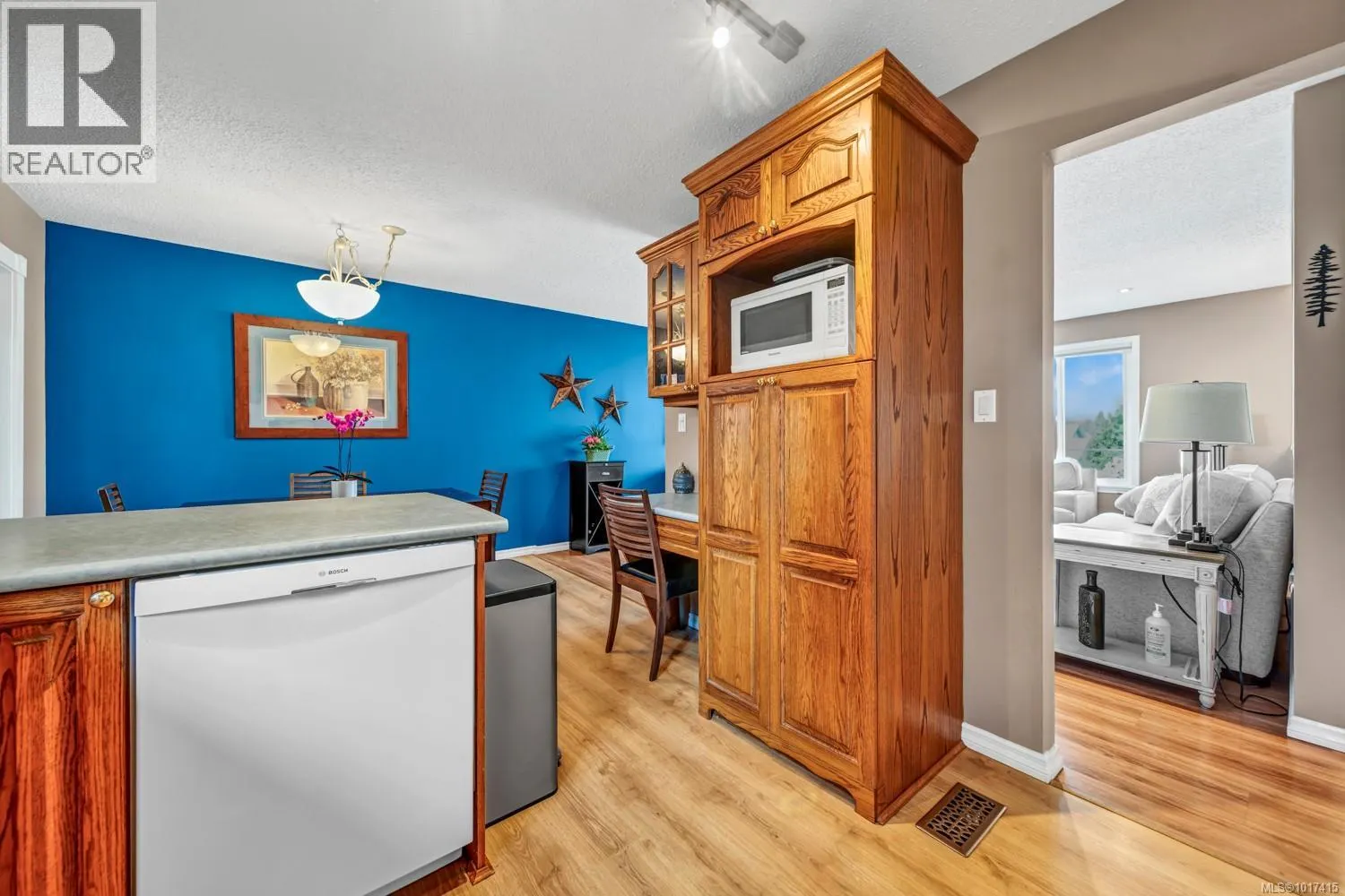 1208 Cloke Rd