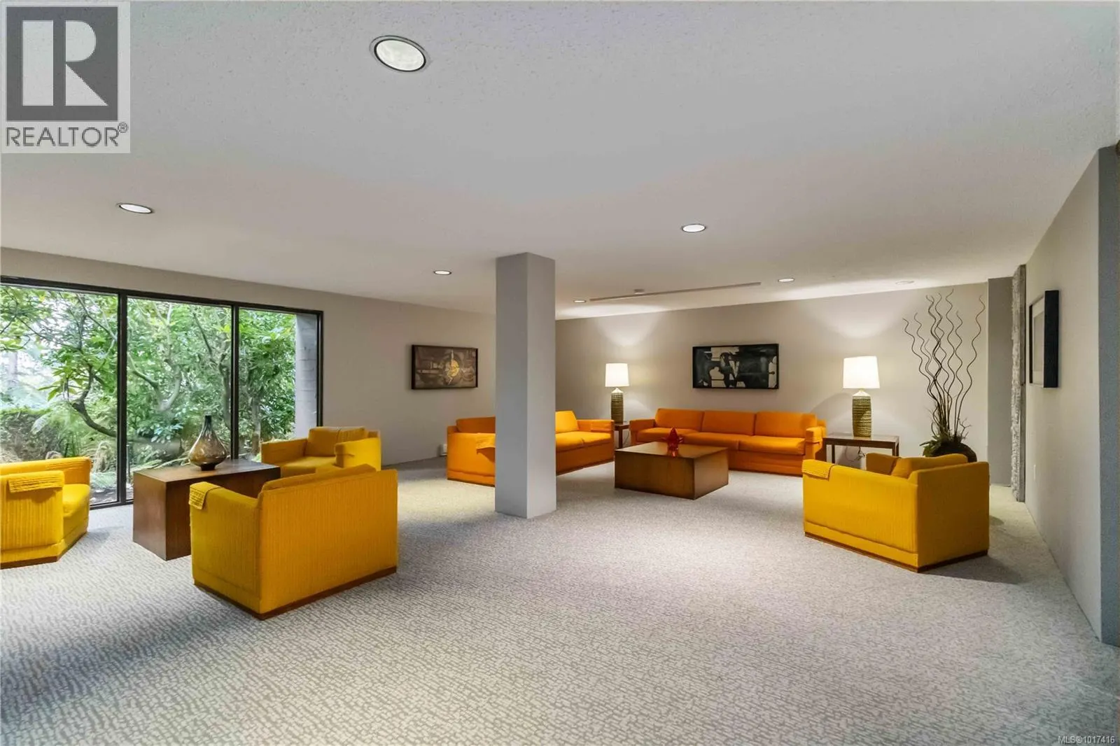 410 1433 Faircliff Lane
