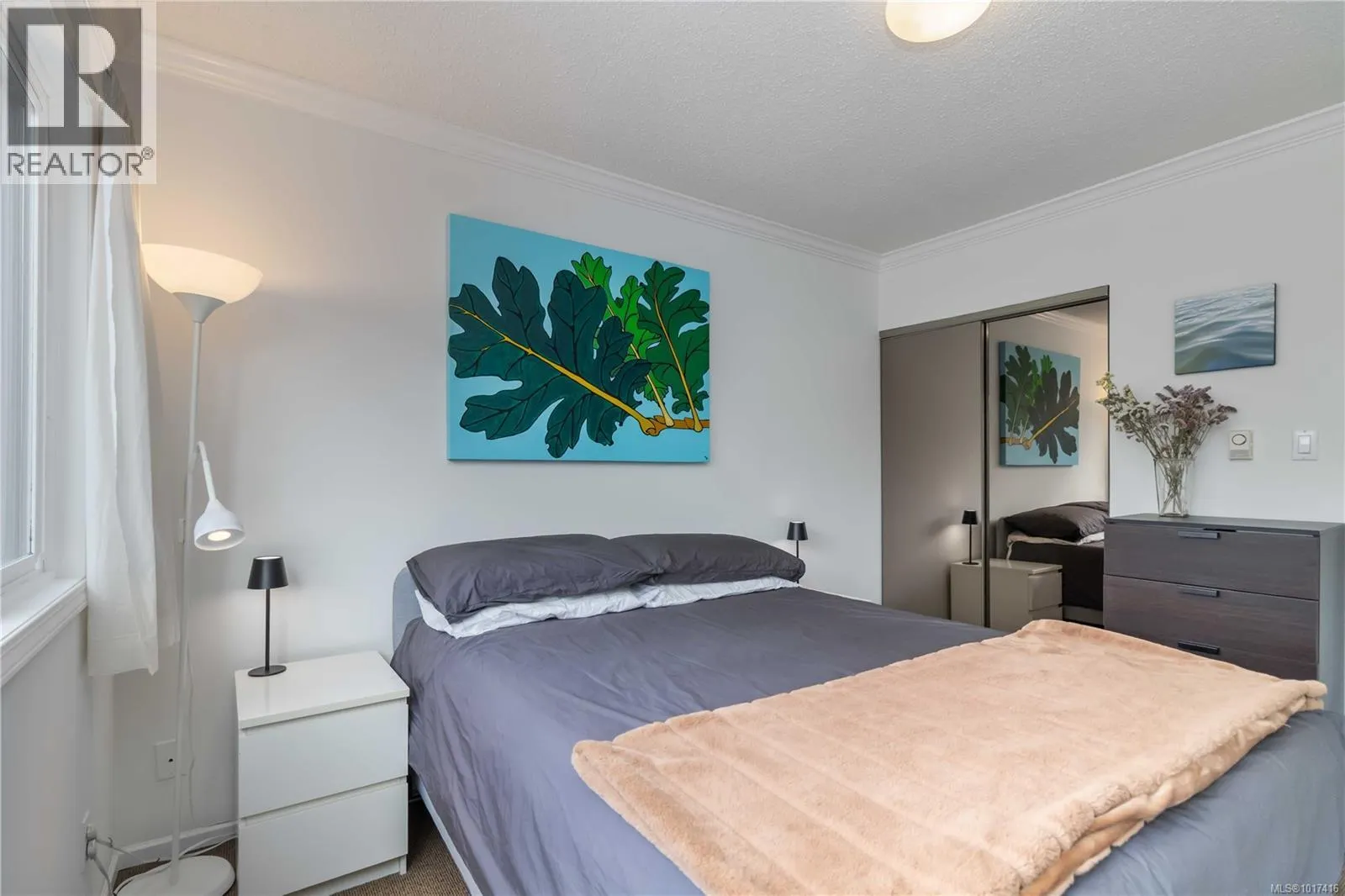 410 1433 Faircliff Lane