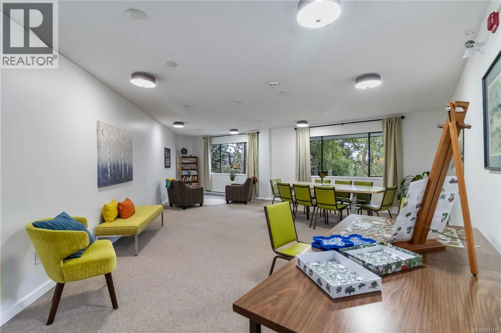 410 1433 Faircliff Lane