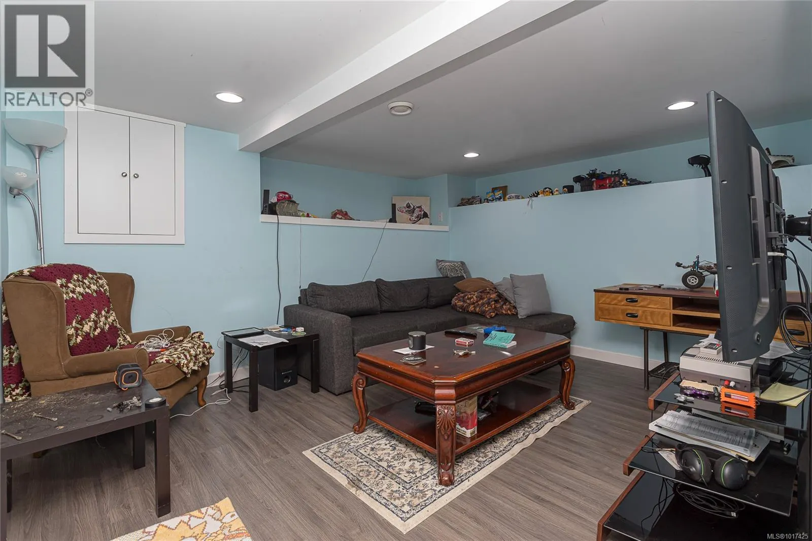 3464 Glenora Rd