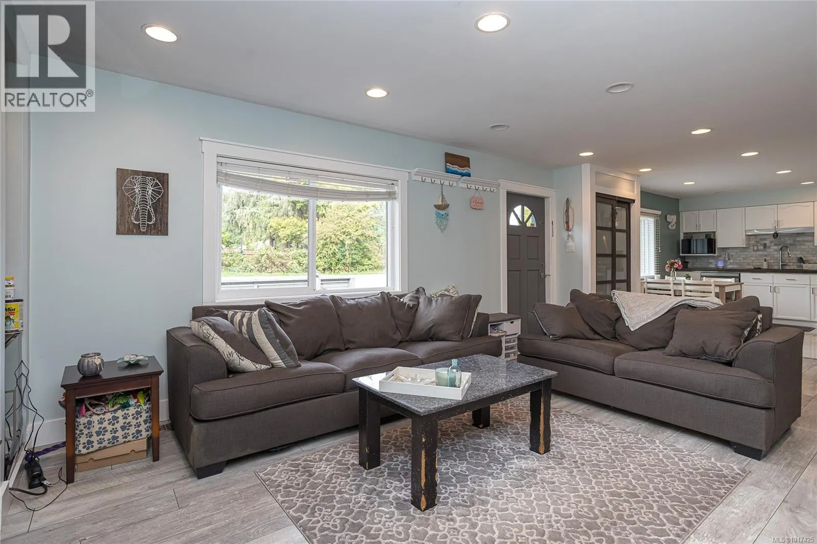 3464 Glenora Rd