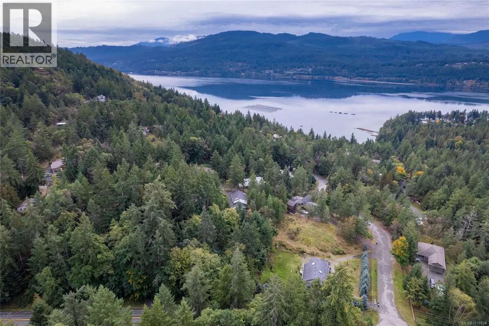2869 Hemlock Dr