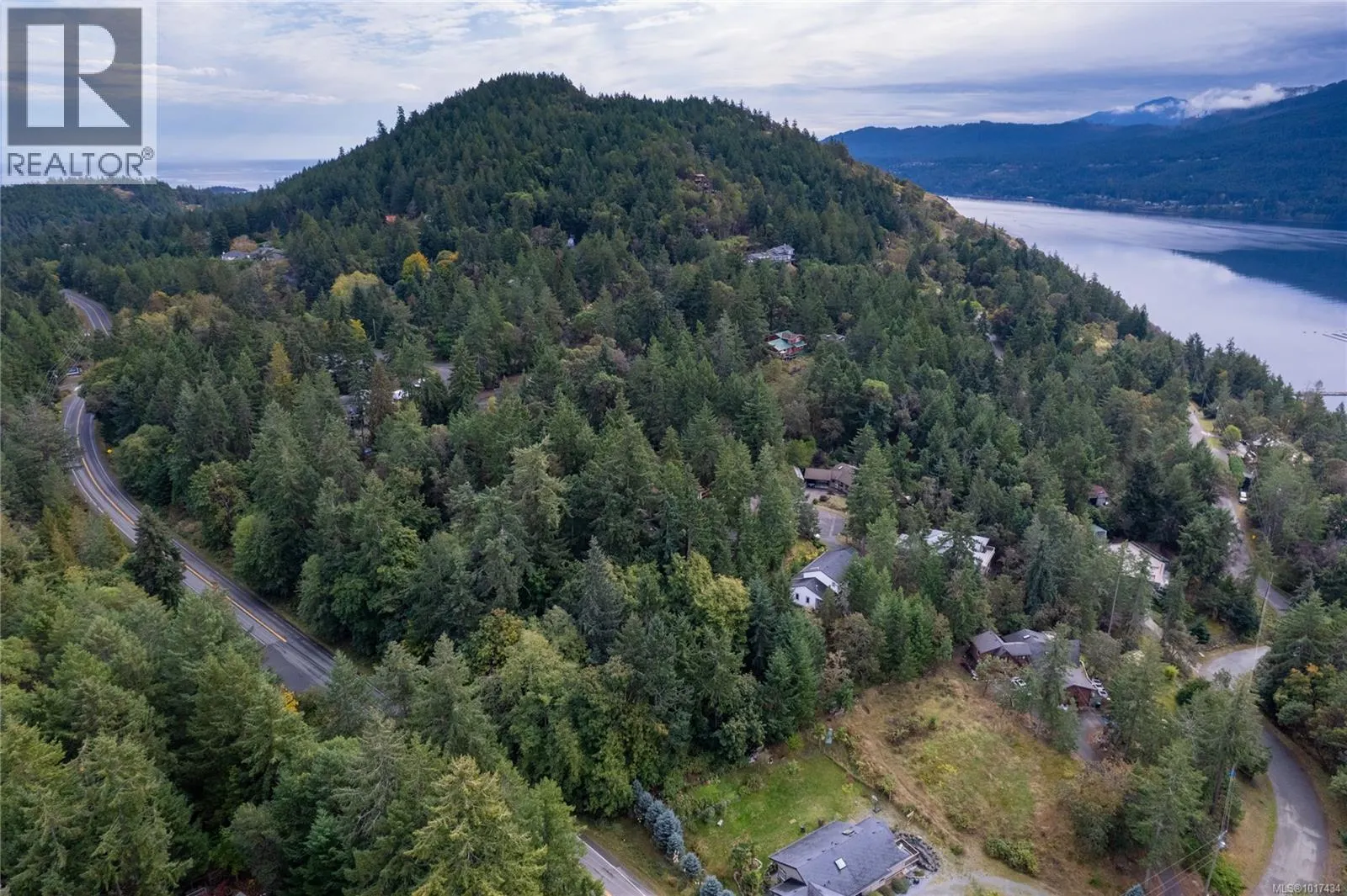 2869 Hemlock Dr