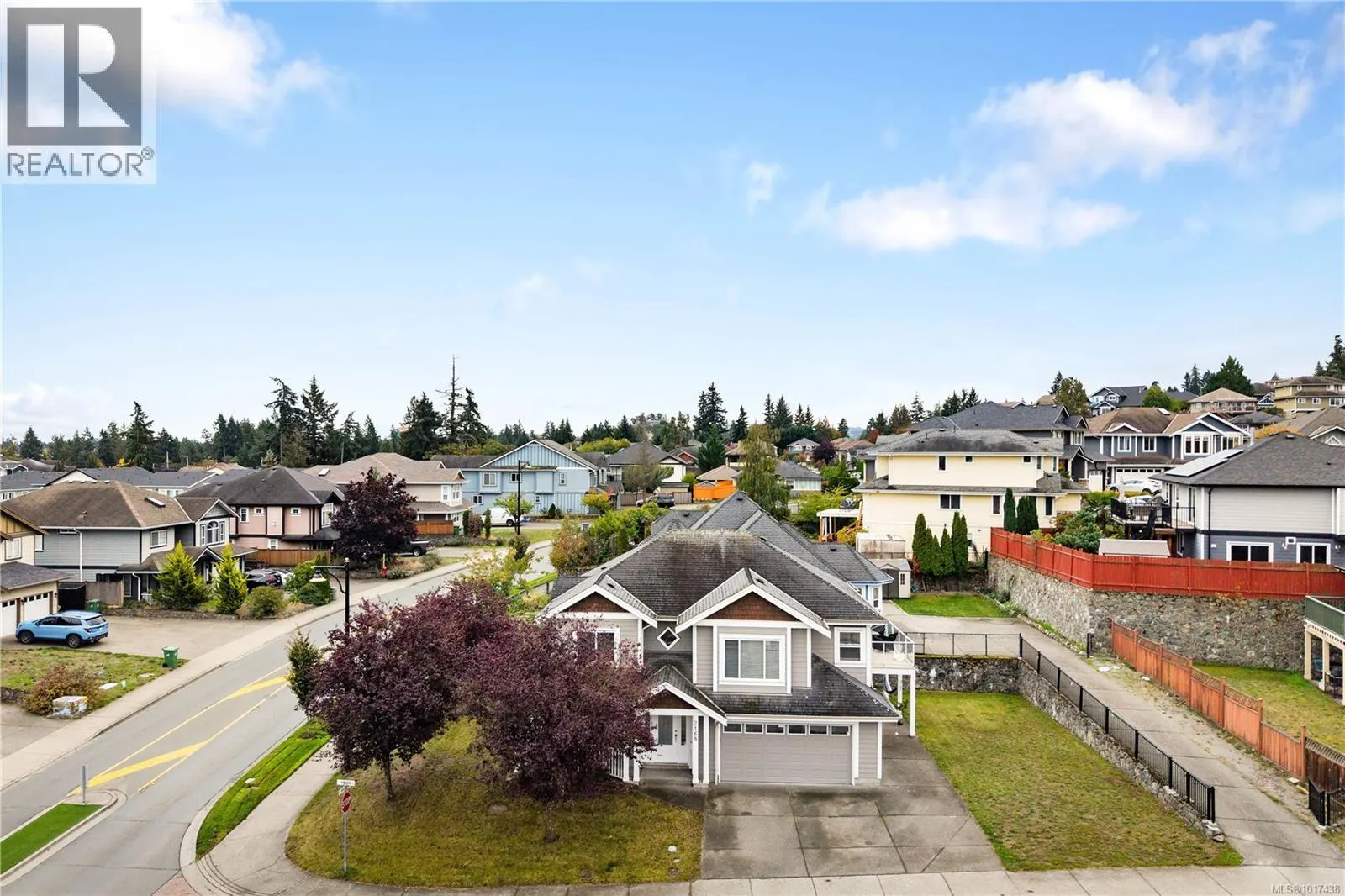 2168 Kingbird Dr