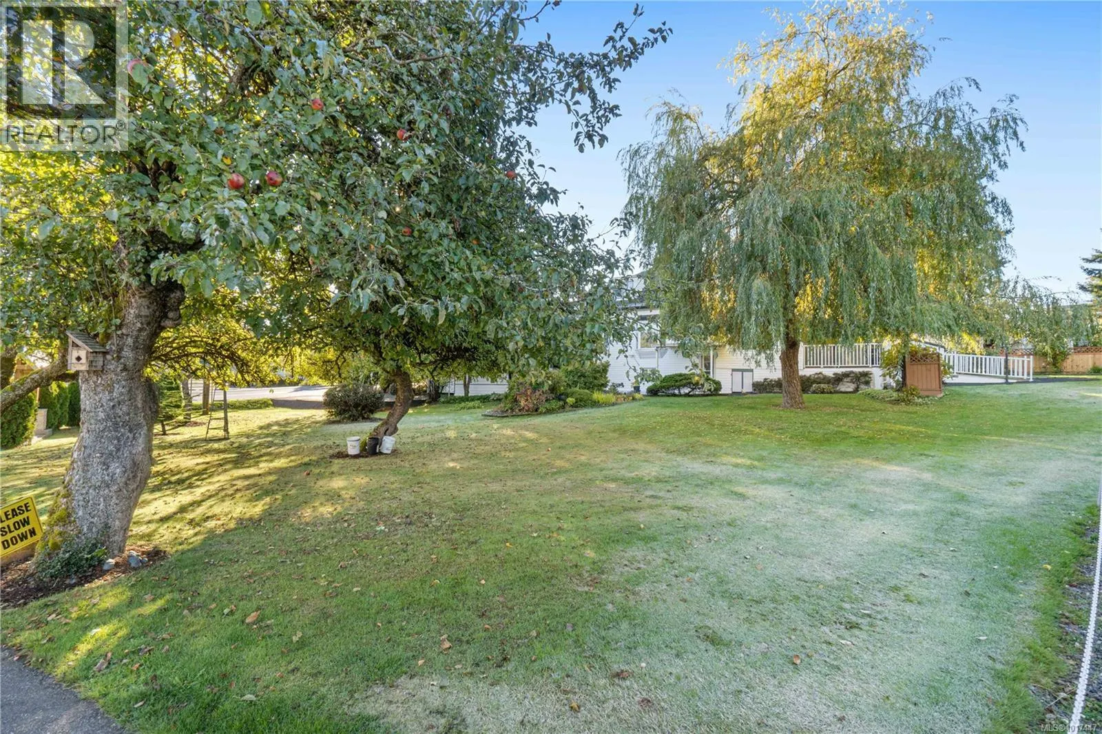 D 1359 Cranberry Ave