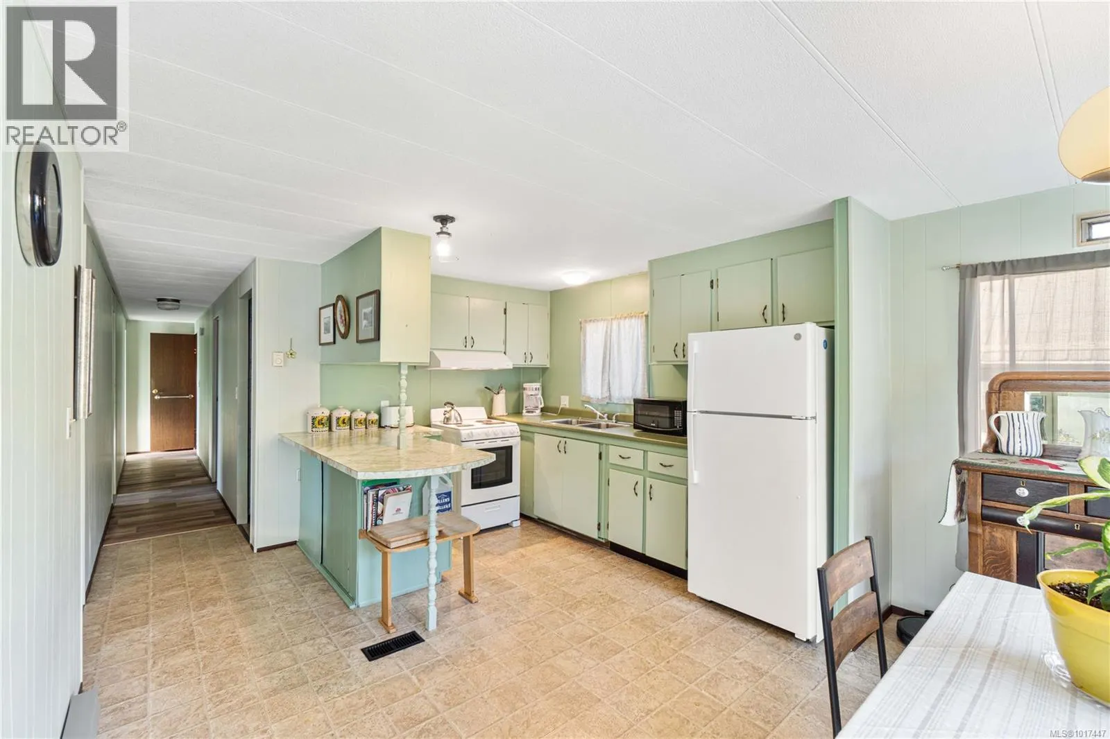 D 1359 Cranberry Ave