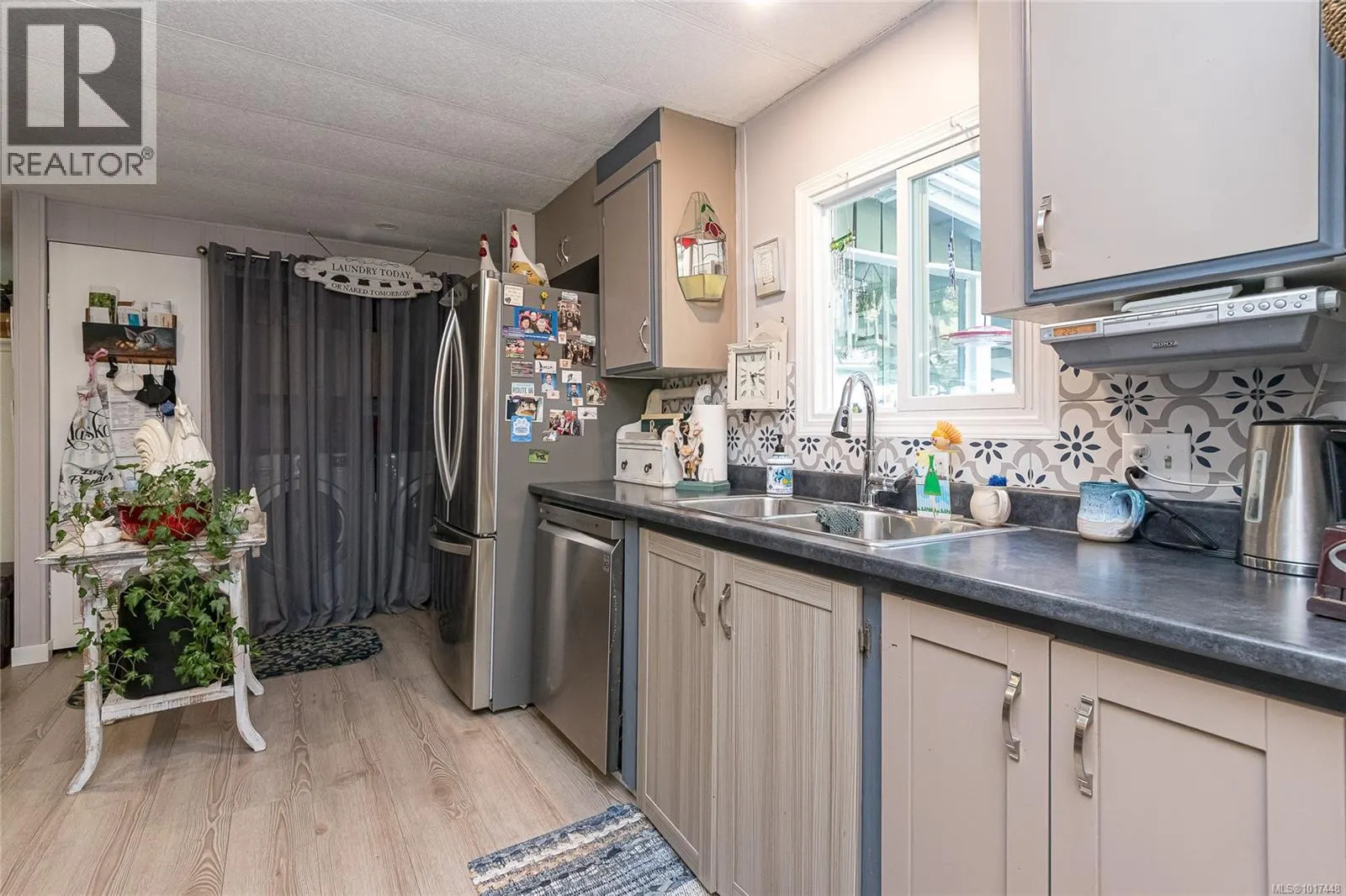 47 5838 Blythwood Rd