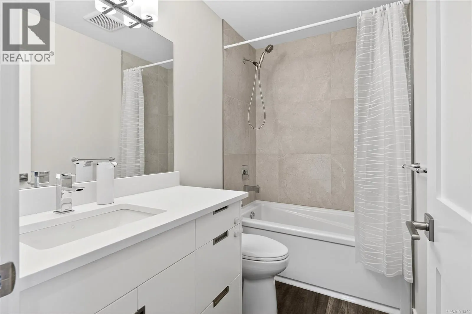 3226 Kettle Creek Cres