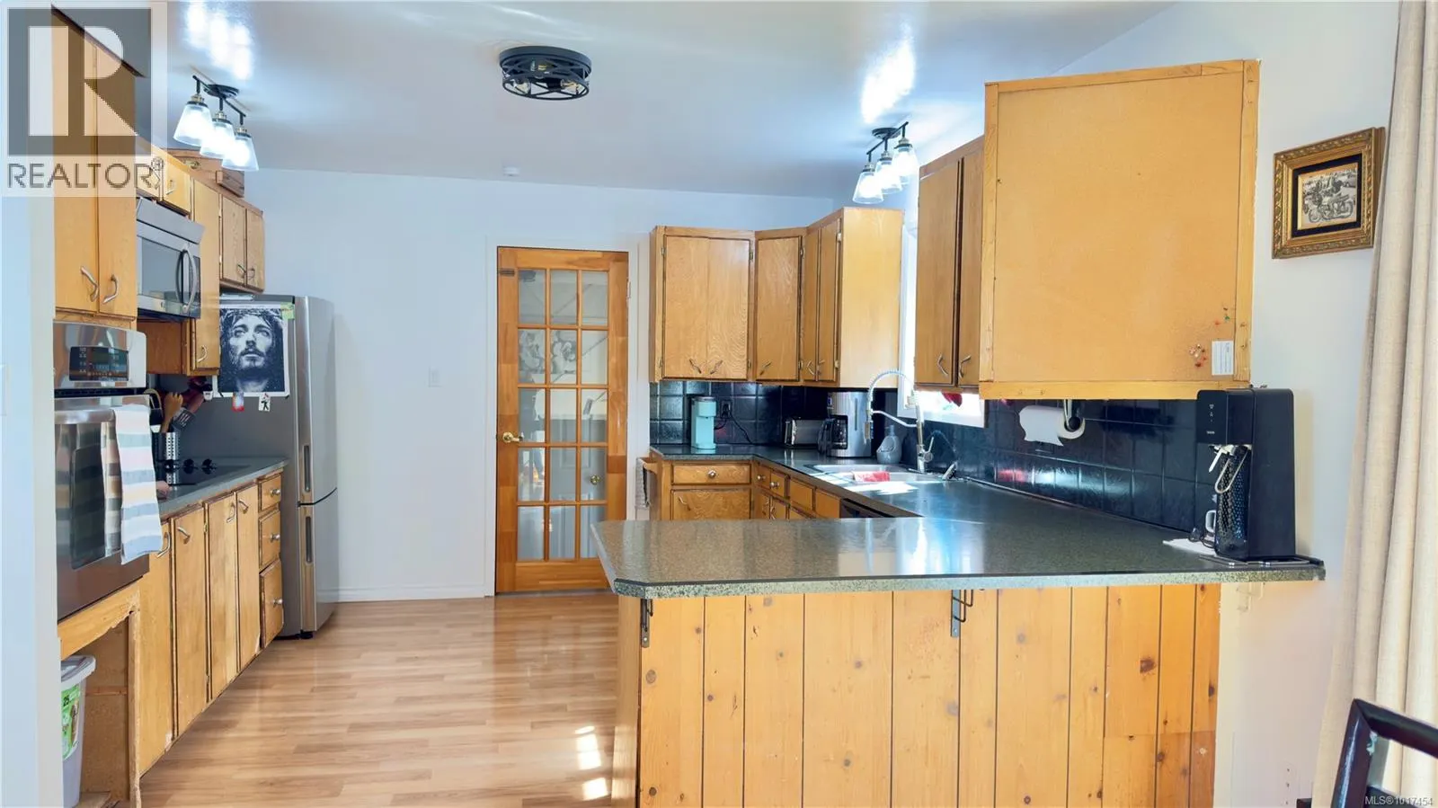 1037 Tranfield Rd