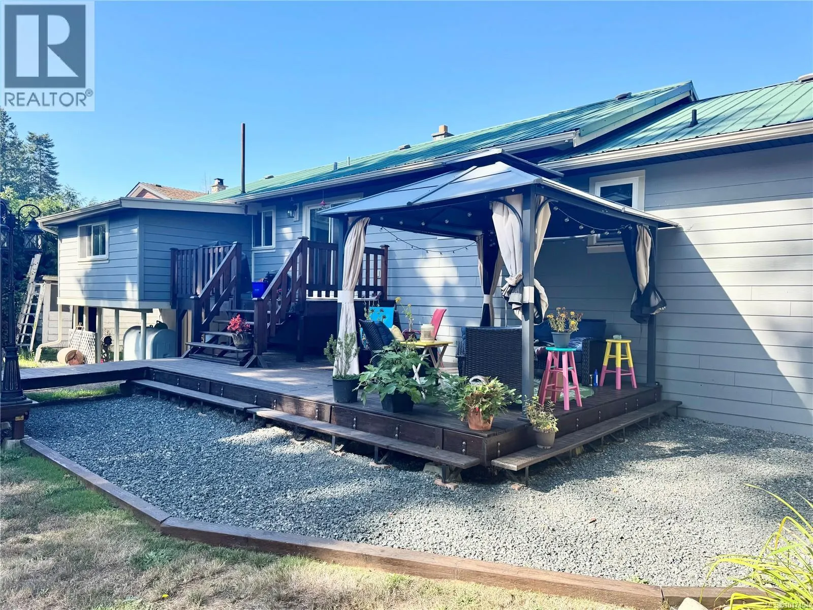 1037 Tranfield Rd