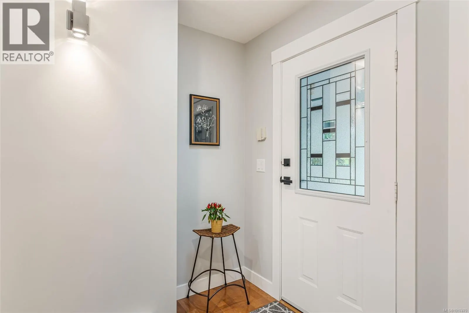 978 Highview Terr