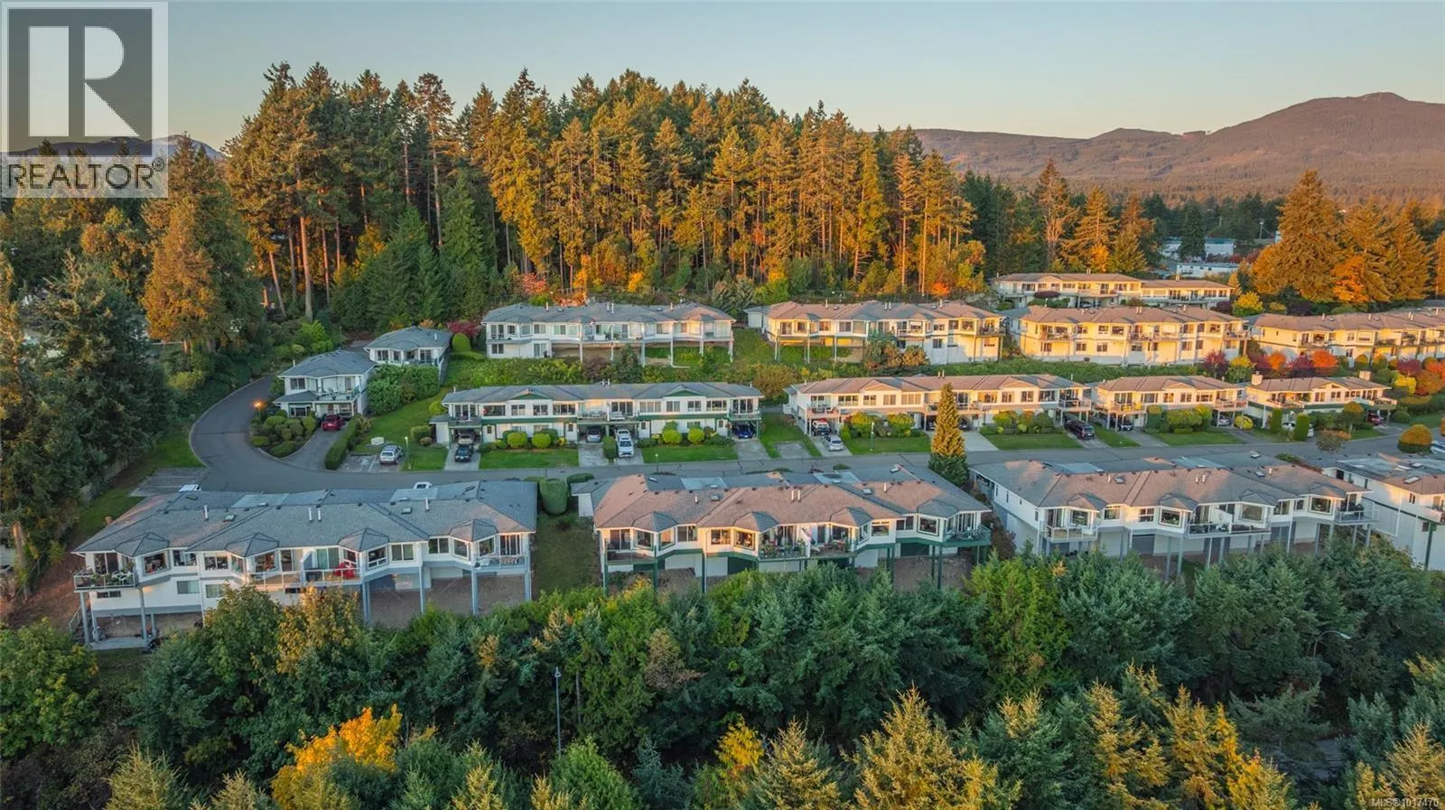 978 Highview Terr