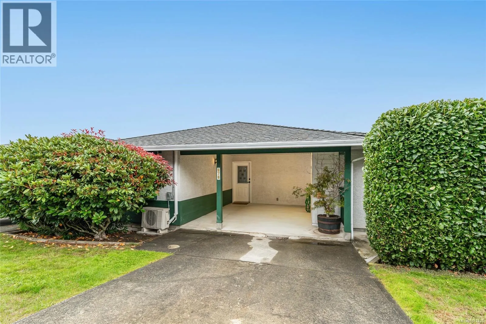 978 Highview Terr