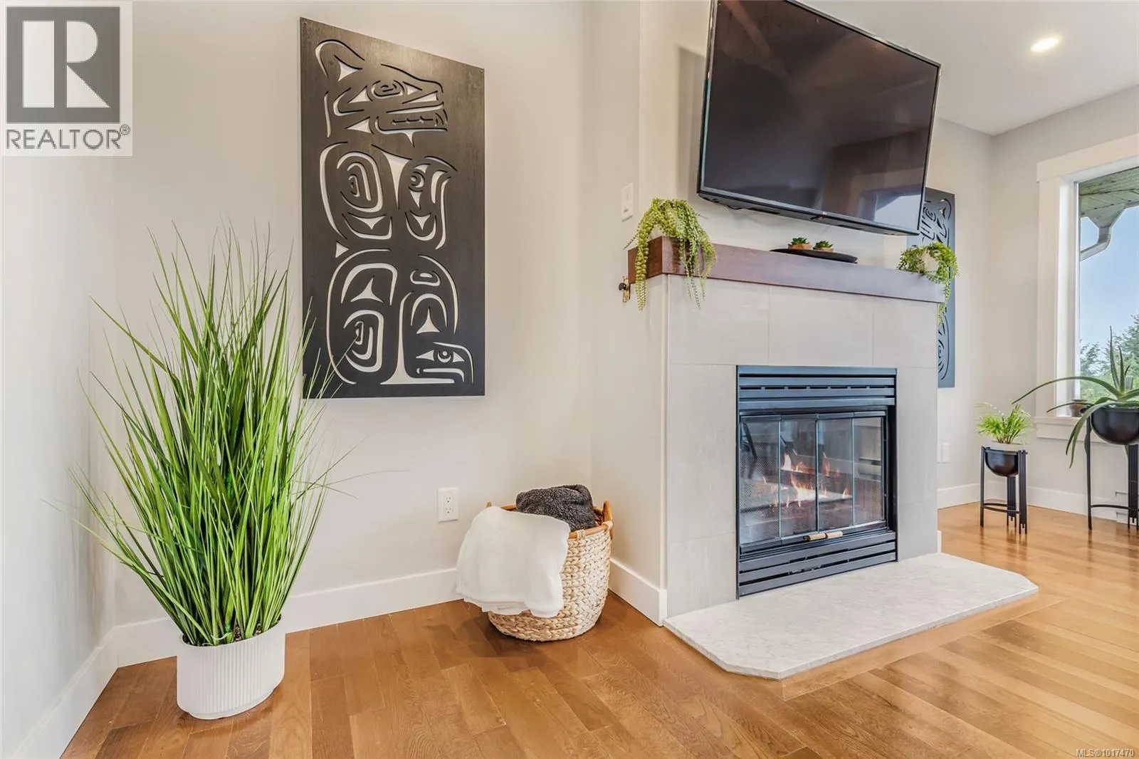 978 Highview Terr