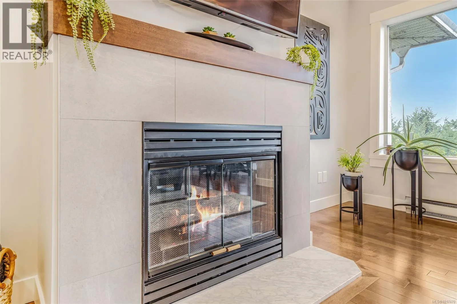 978 Highview Terr