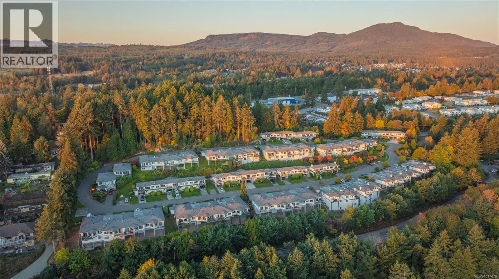 978 Highview Terr