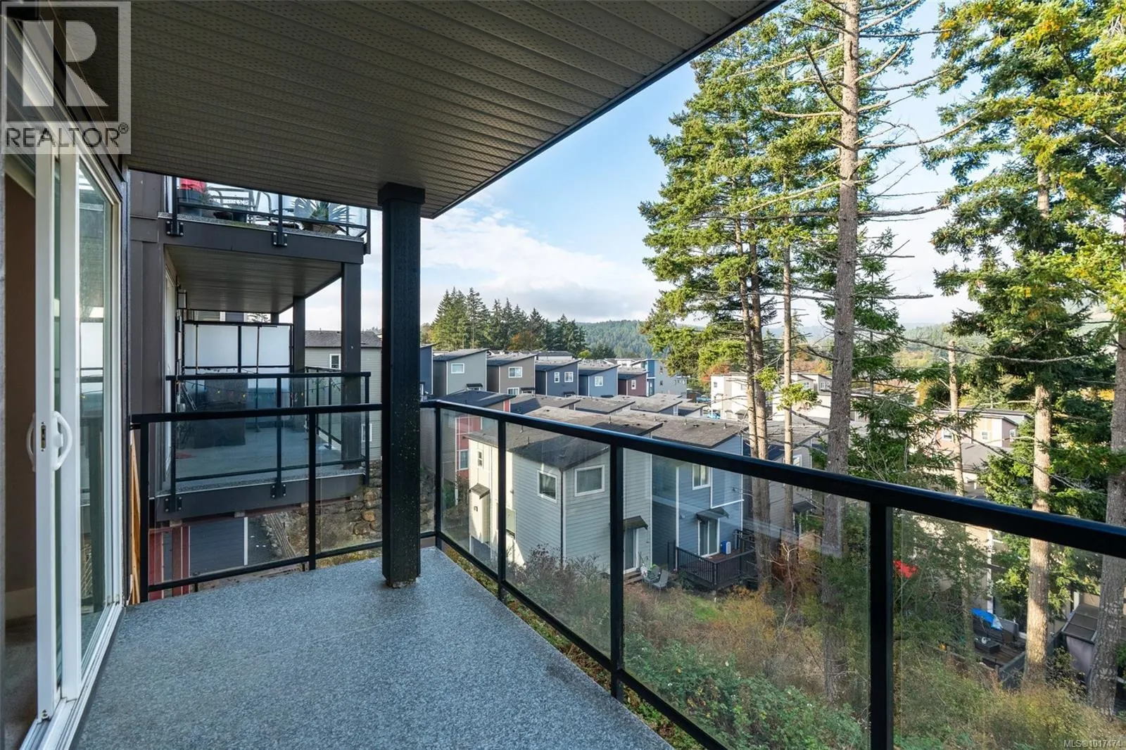 948 Warbler Close