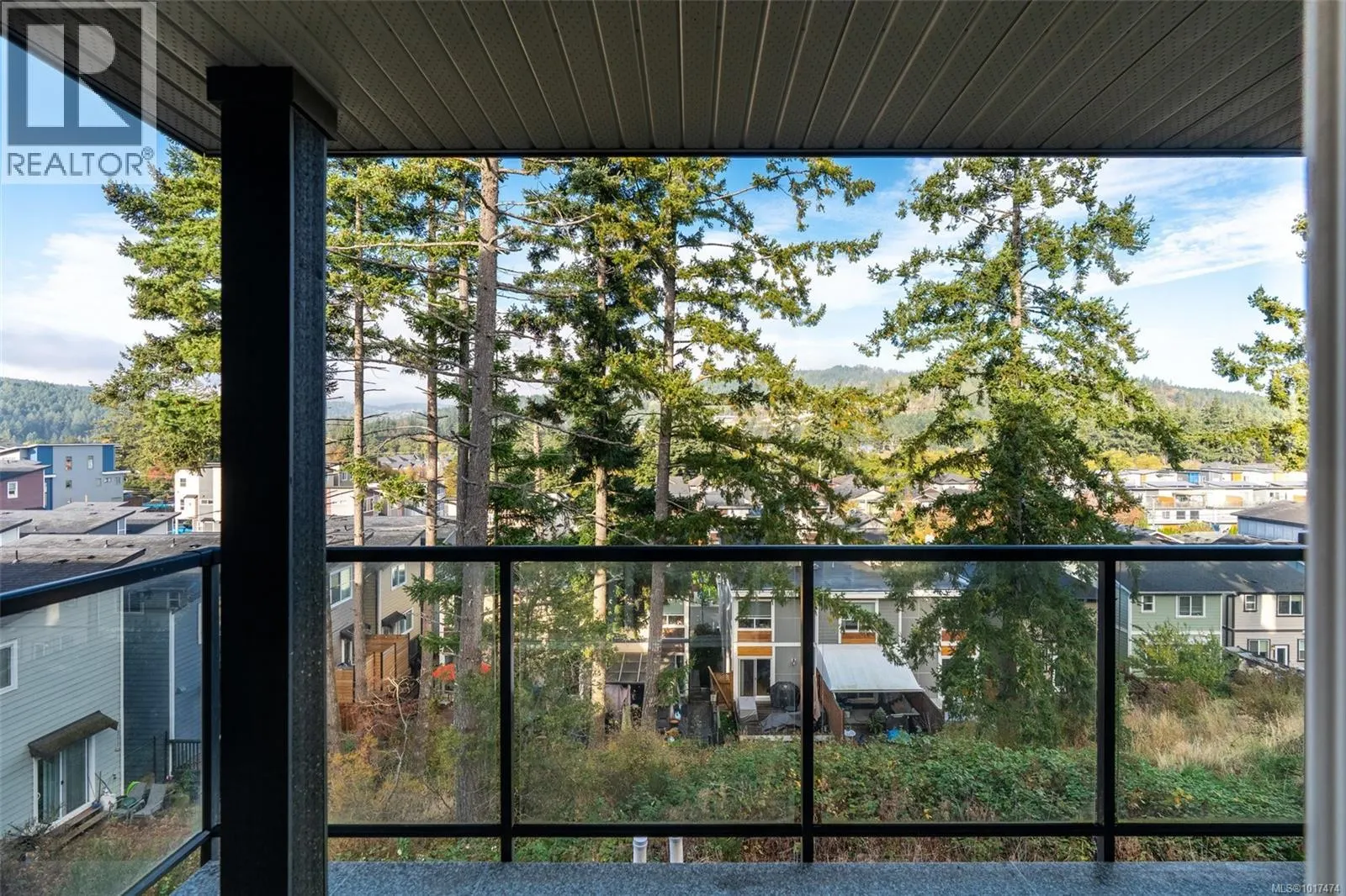 948 Warbler Close