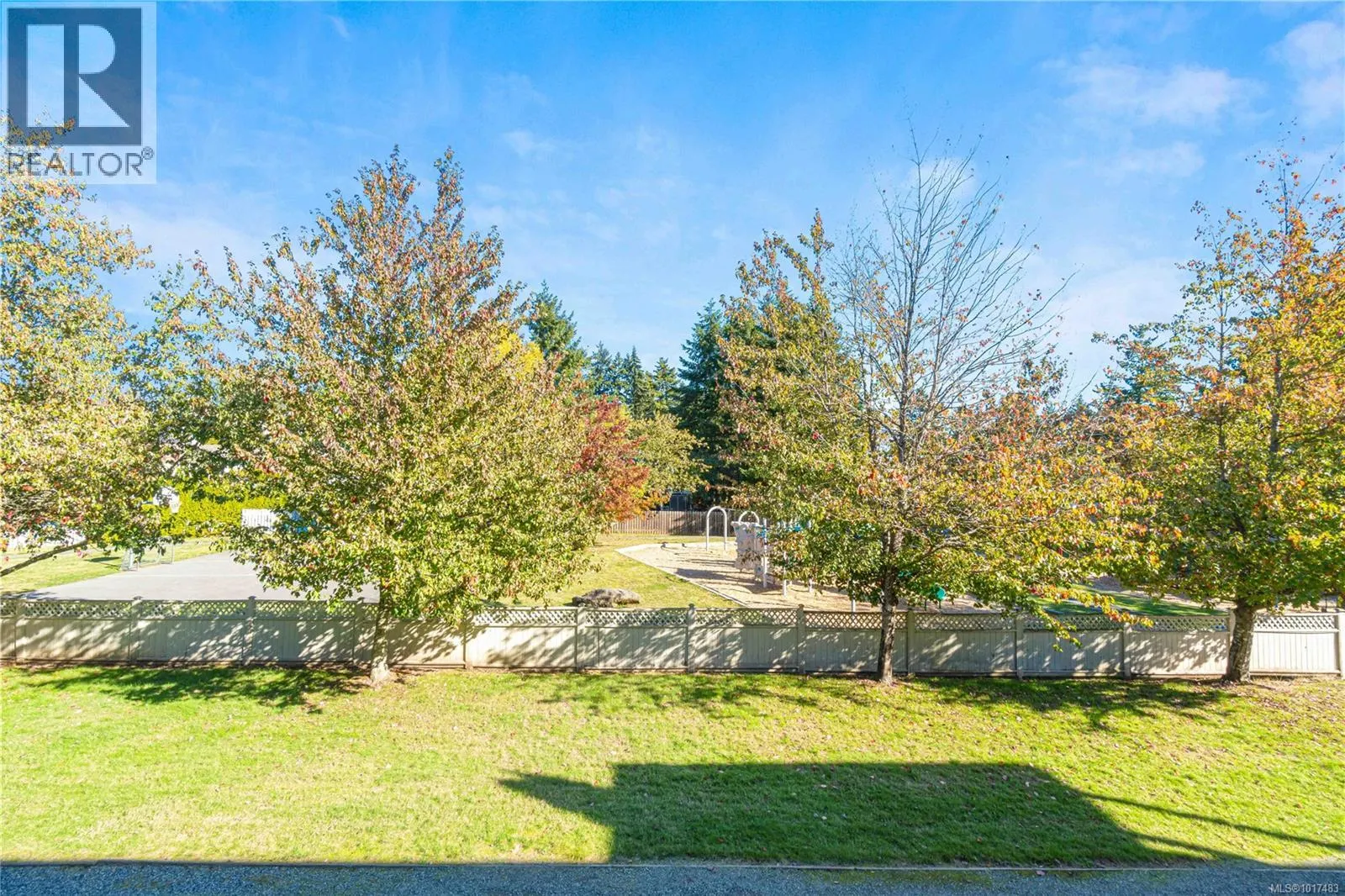 205 1912 Bowen Rd