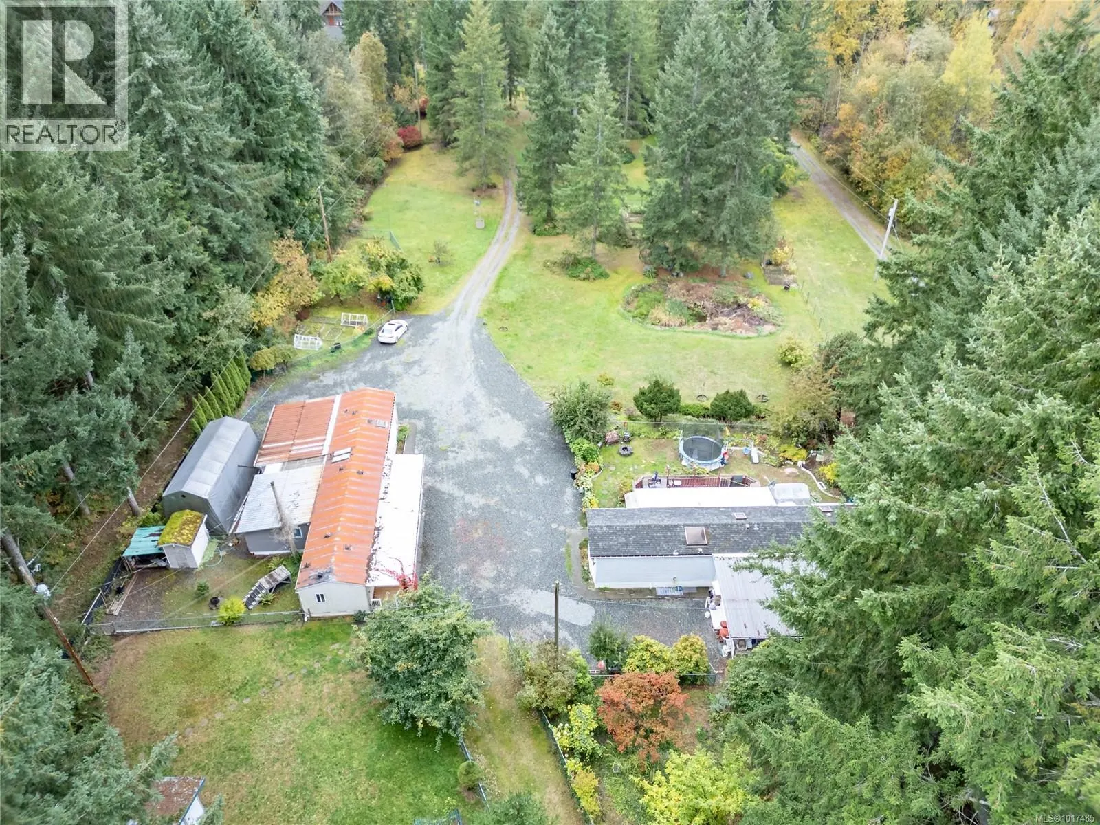 A/B 2826 Bruce Rd