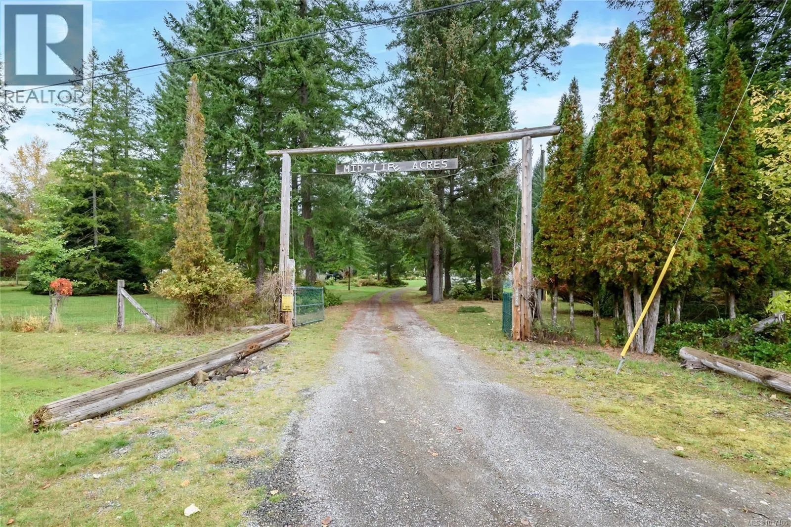 A/B 2826 Bruce Rd