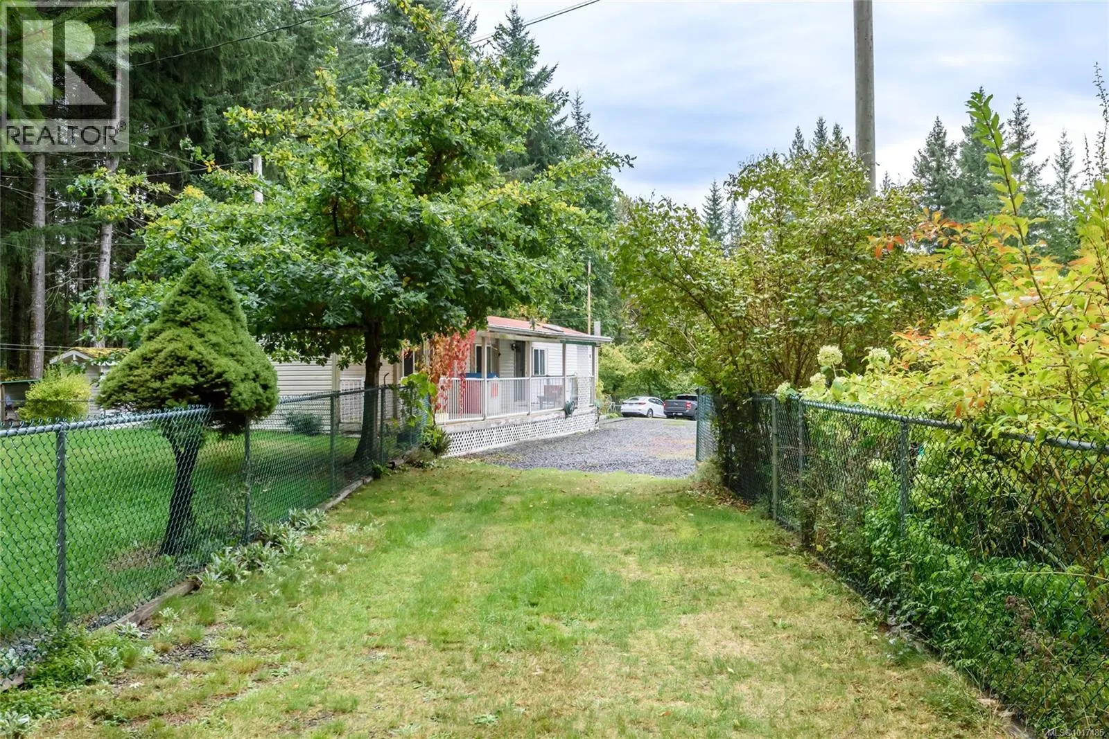 A/B 2826 Bruce Rd