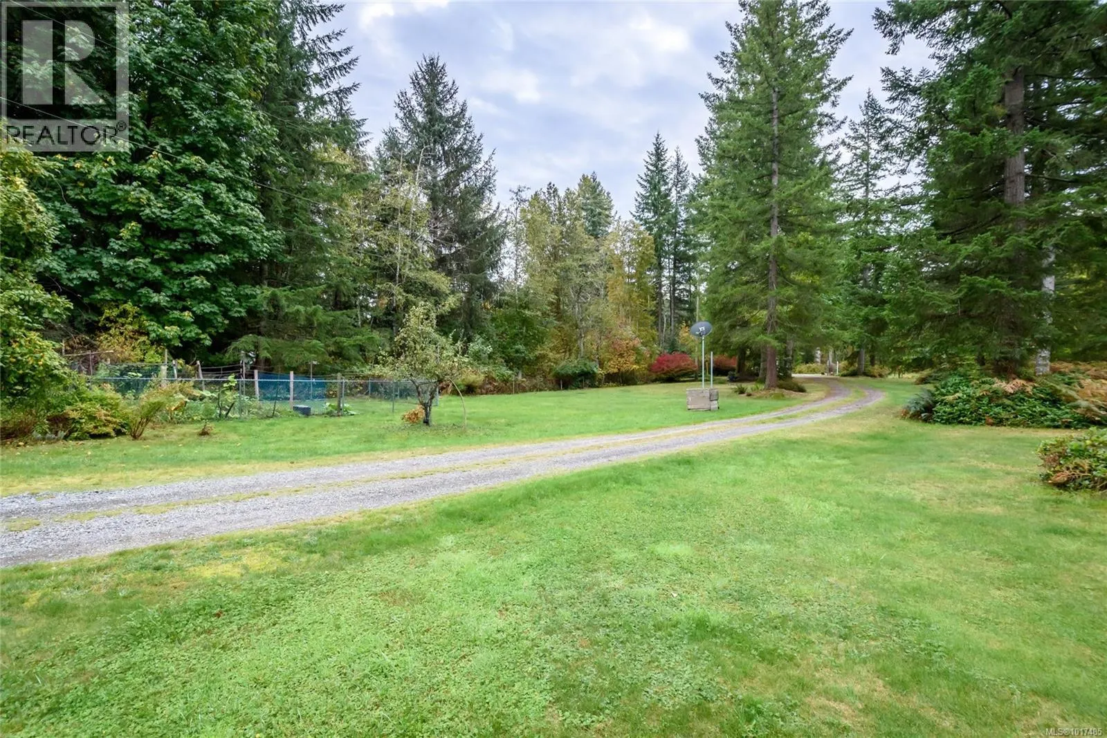 A/B 2826 Bruce Rd