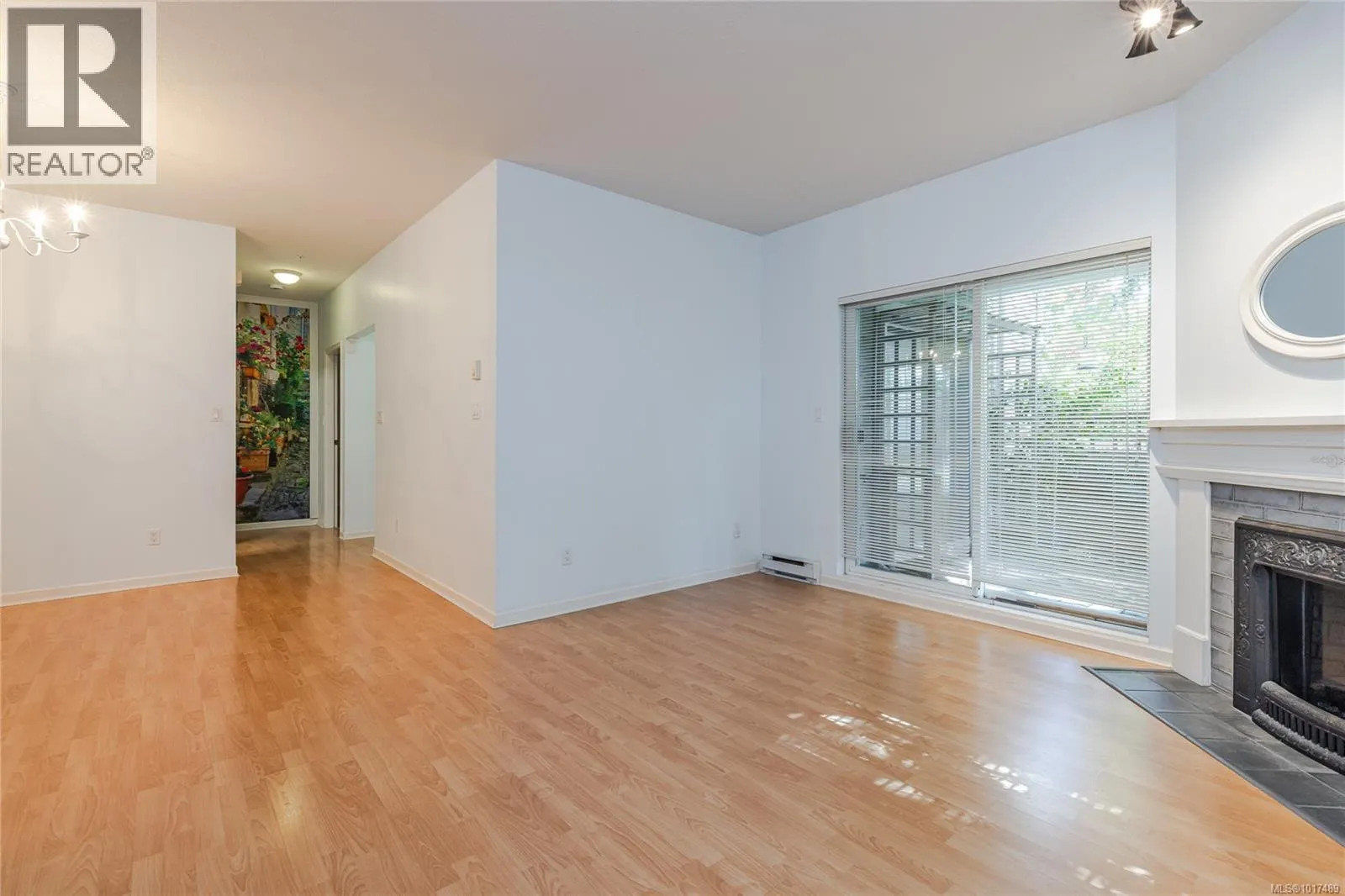 113 5650 Edgewater Lane