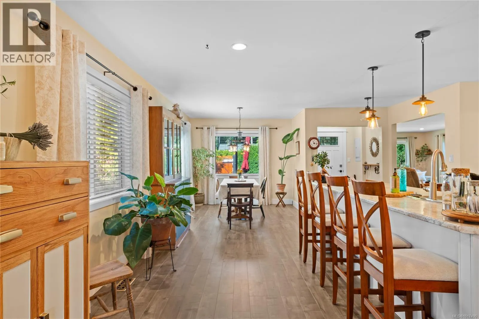572 Berwick Rd