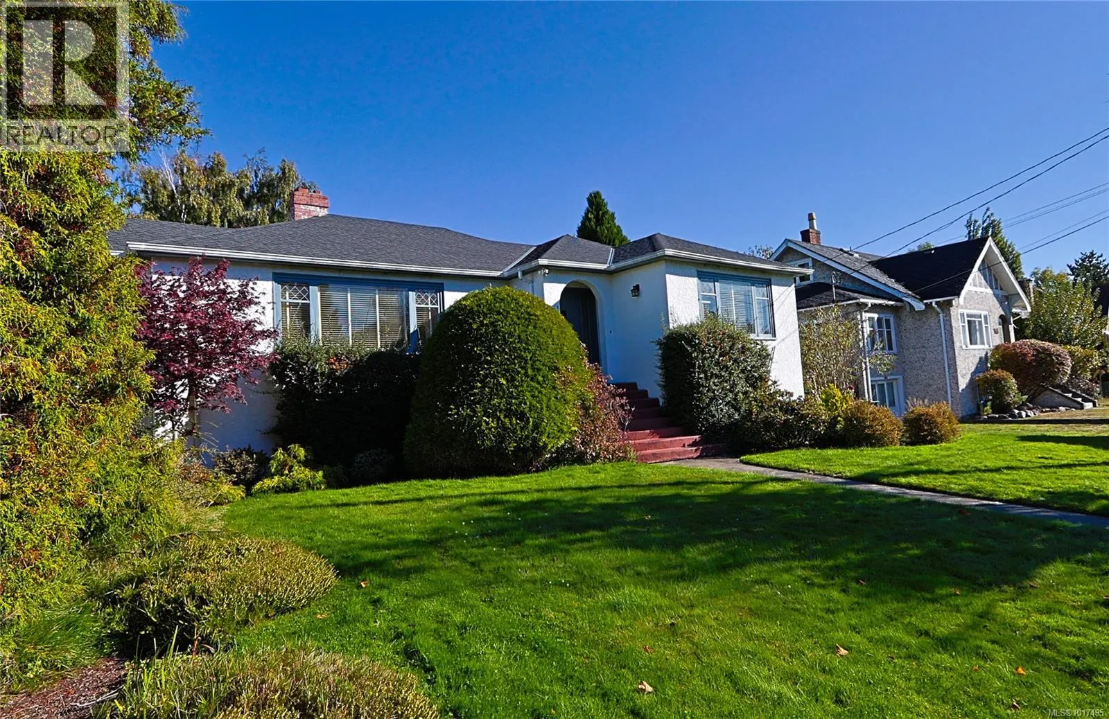 2586 Dalhousie St