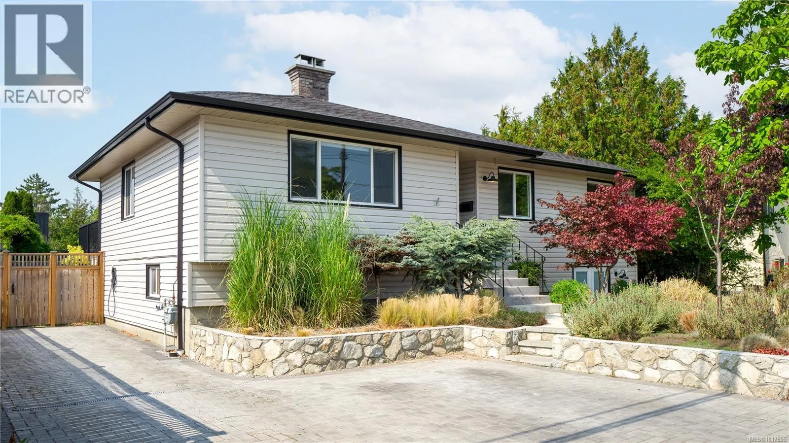 2720 Foul Bay Rd