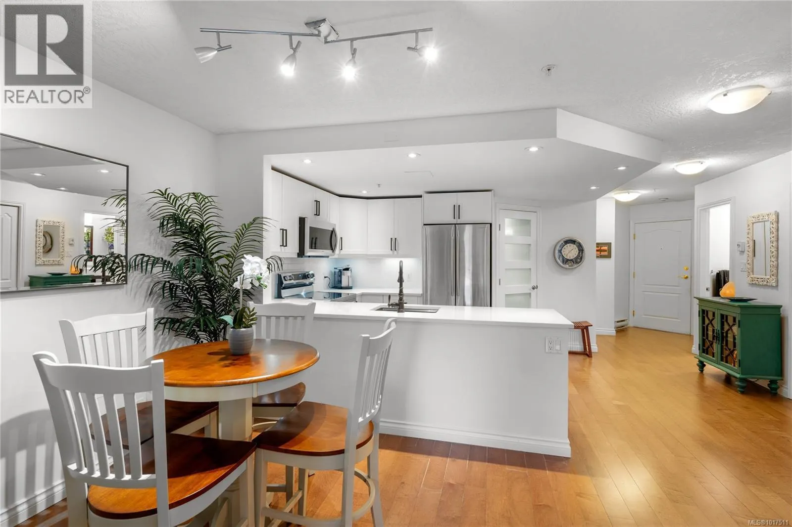 304 1 Buddy Rd