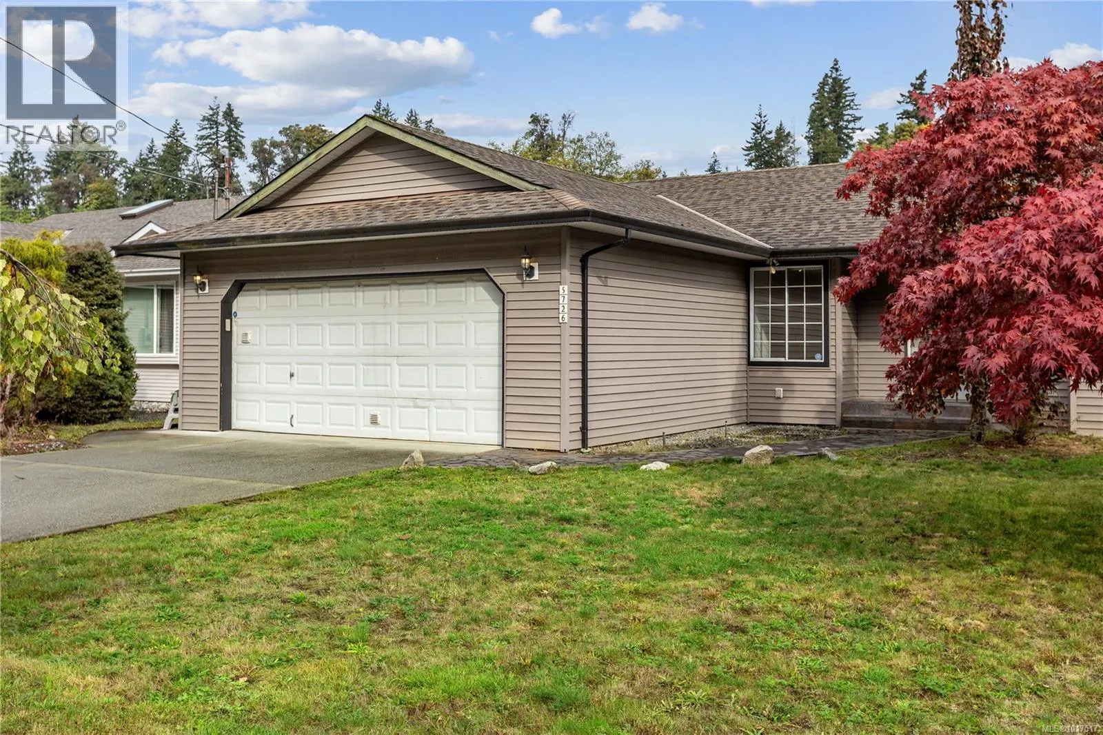 5726 Brookwood Dr