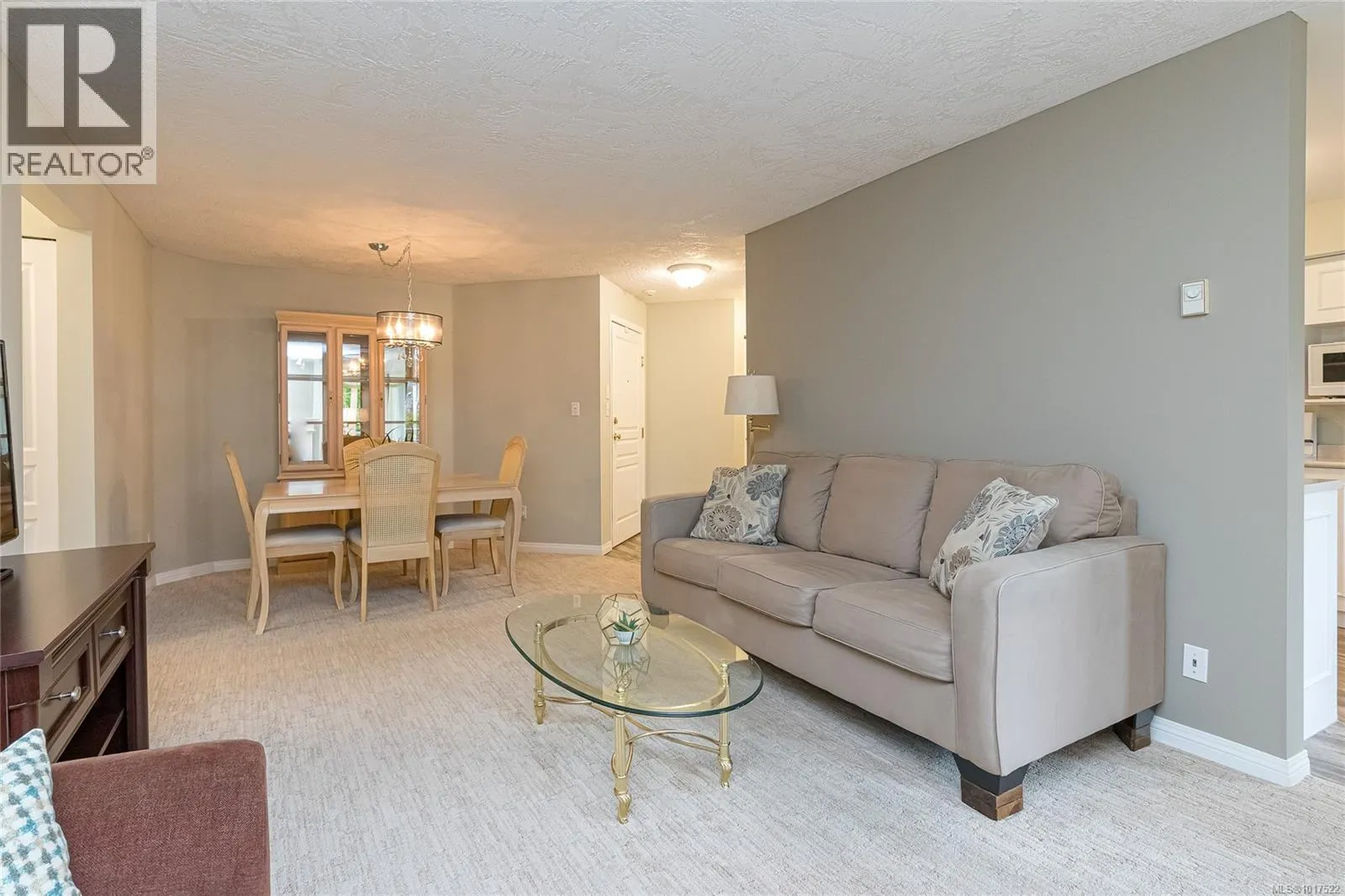 211 490 Marsett Pl