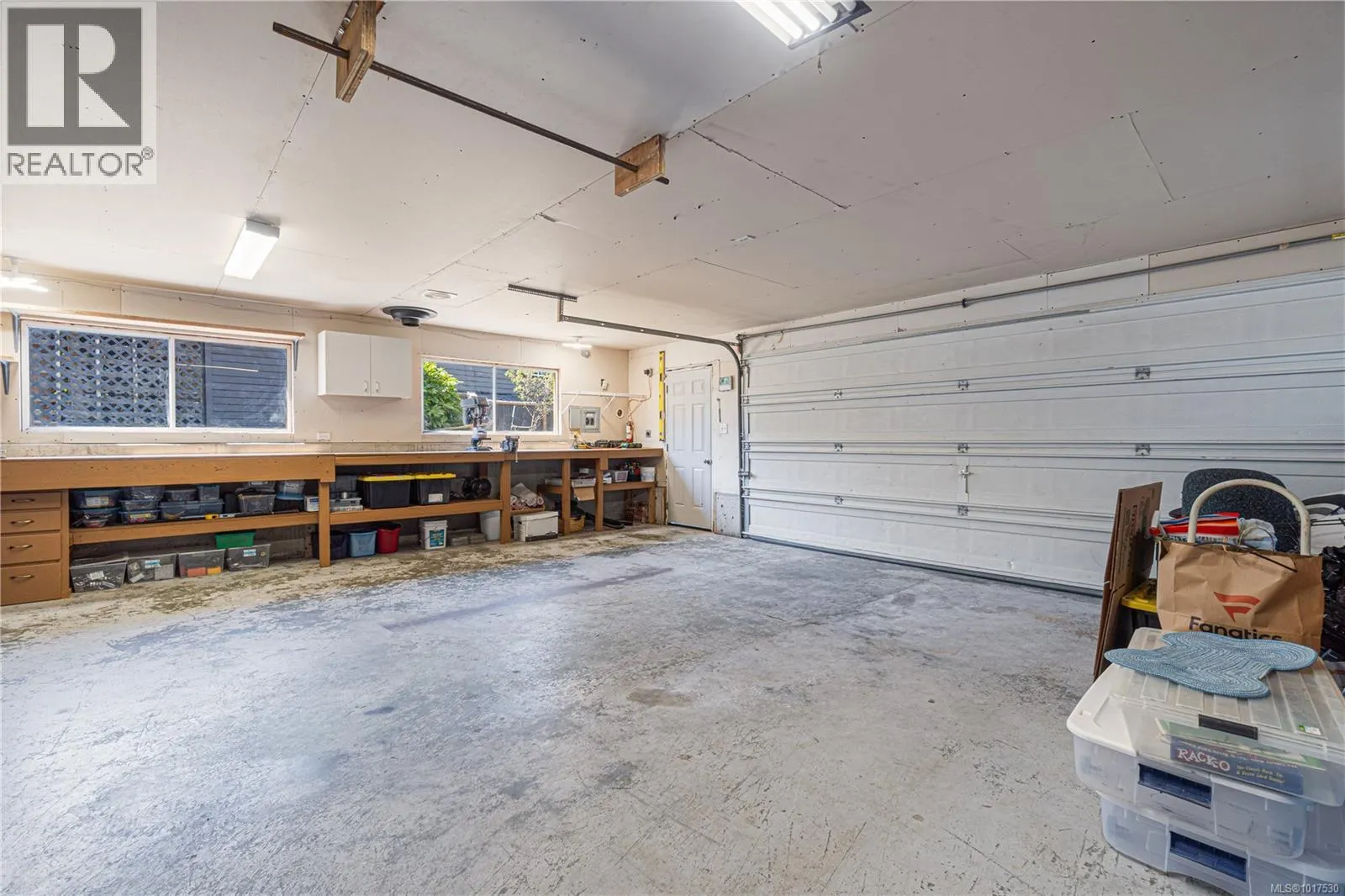 5541 Westdale Rd