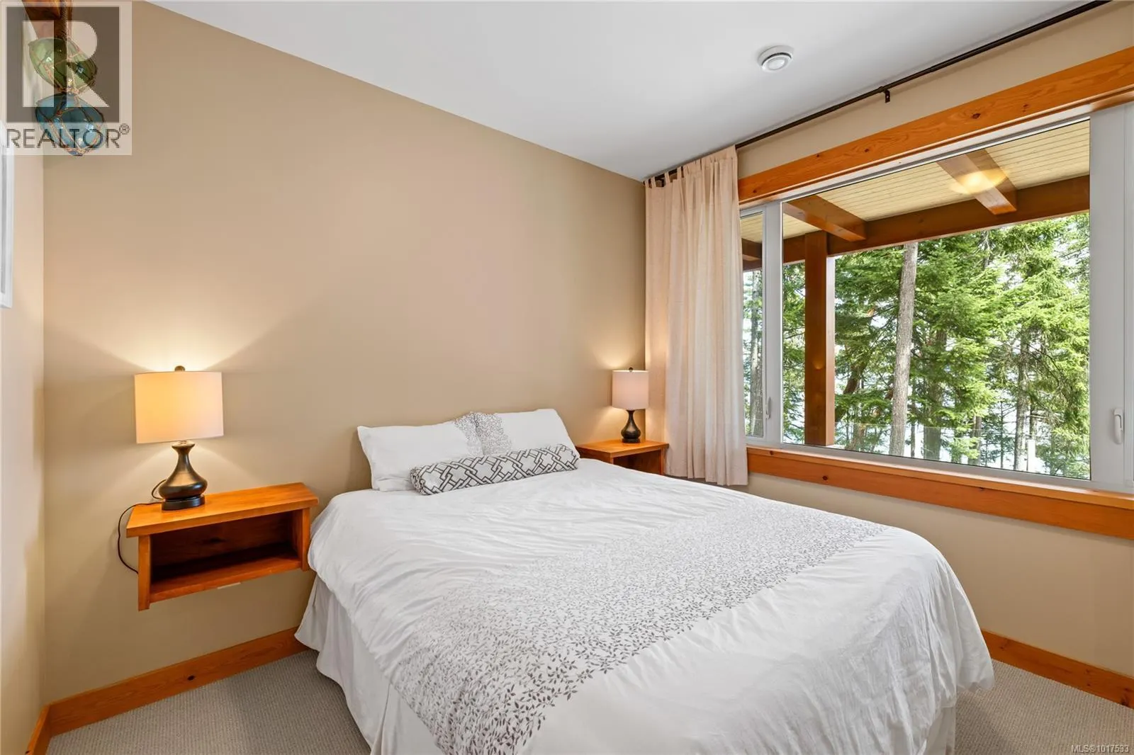 144 Sunrise Point Rd