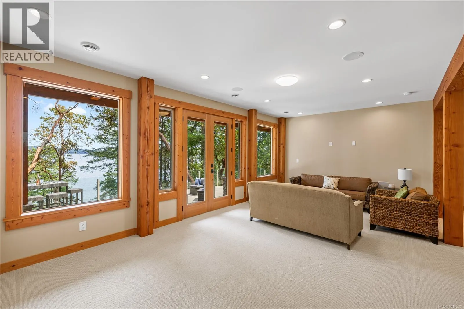 144 Sunrise Point Rd