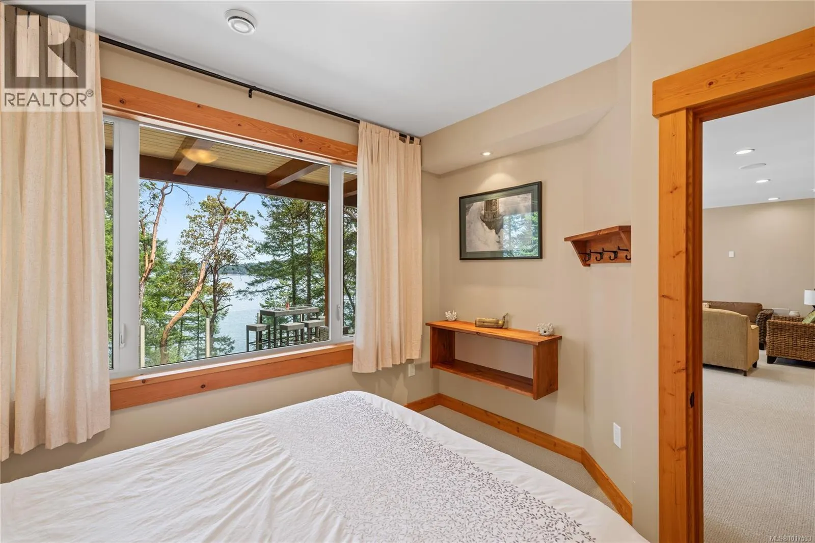 144 Sunrise Point Rd