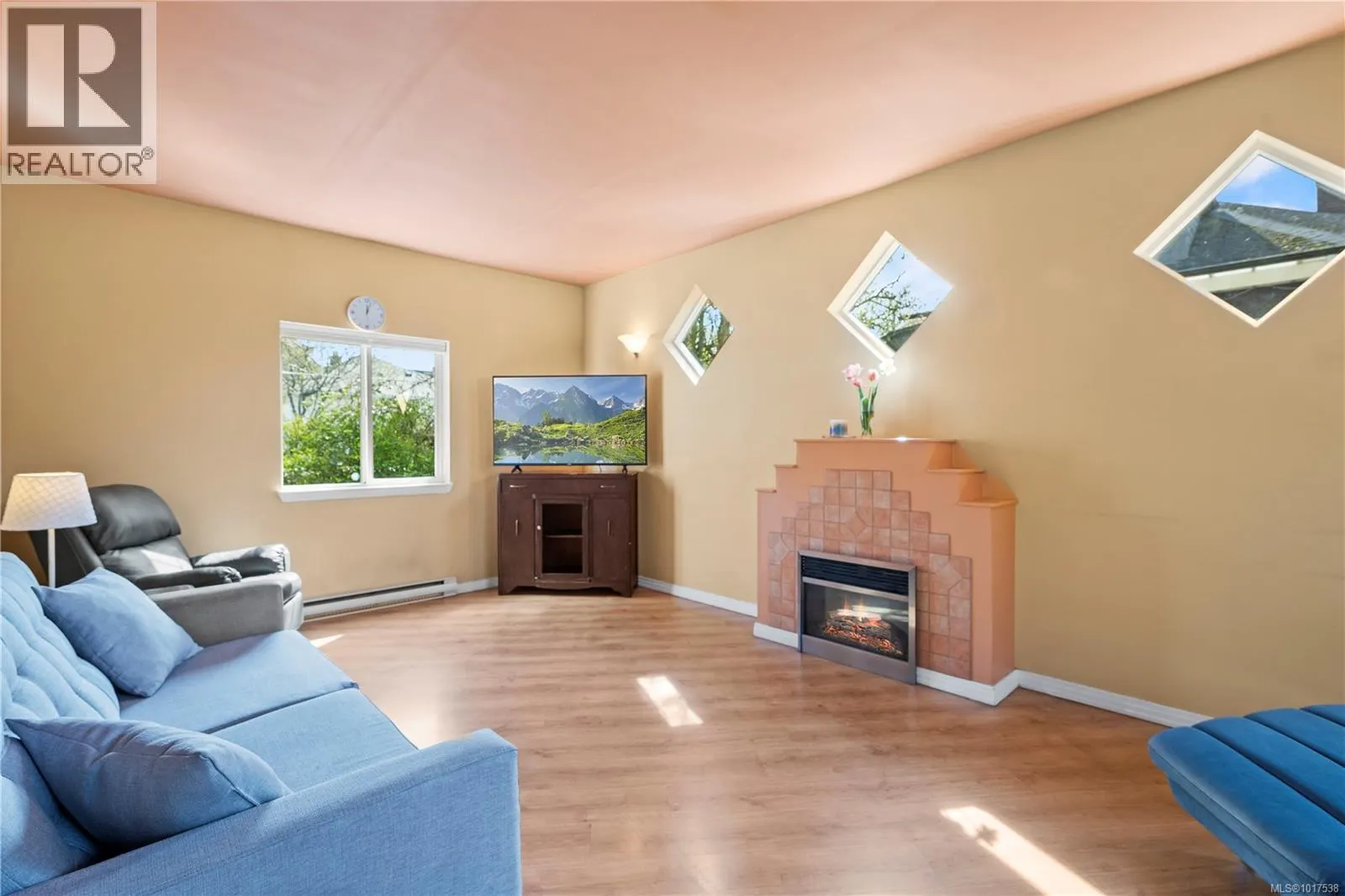 2901 Harriet Rd